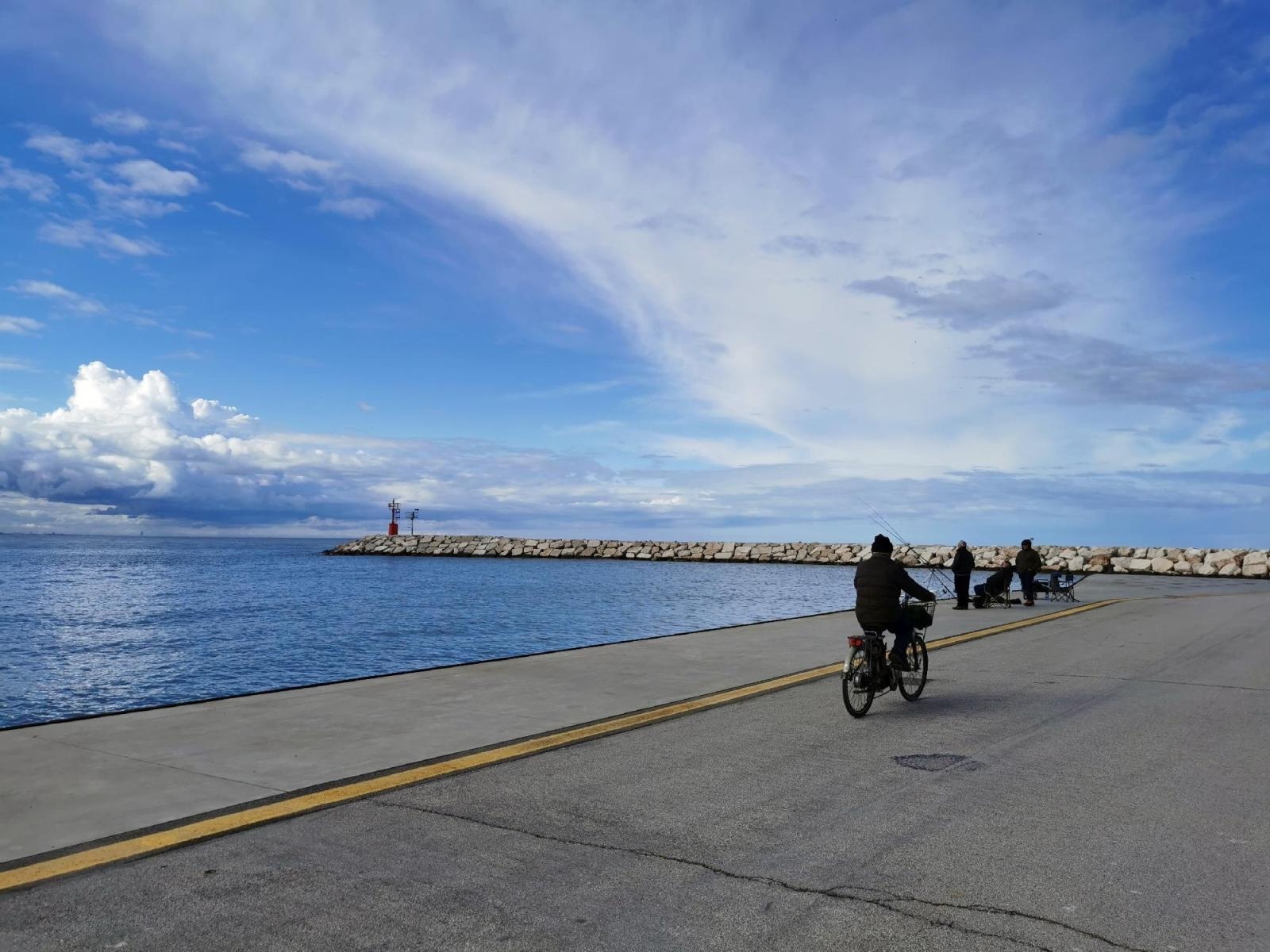 Zdjęcie w galerii na portalu naszraciborz.pl: Uczniowie Ekonomika na praktykach w Rimini wiadomości z regionu