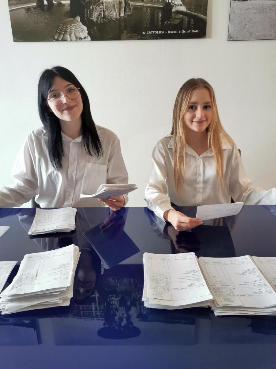 Zdjęcie w galerii na portalu naszraciborz.pl: Uczniowie Ekonomika na praktykach w Rimini wiadomości z regionu