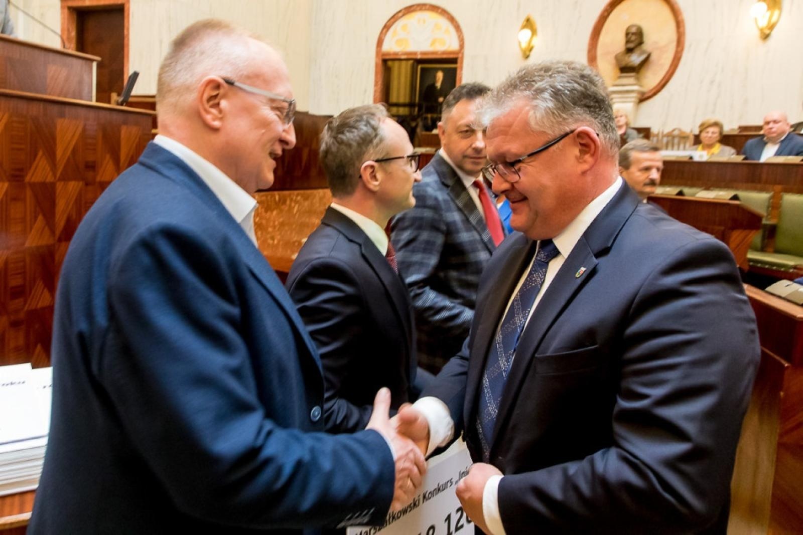 Zdjęcie w galerii na portalu naszraciborz.pl: Wsparcie lokalnych projektów i inwestycji wiadomości z regionu