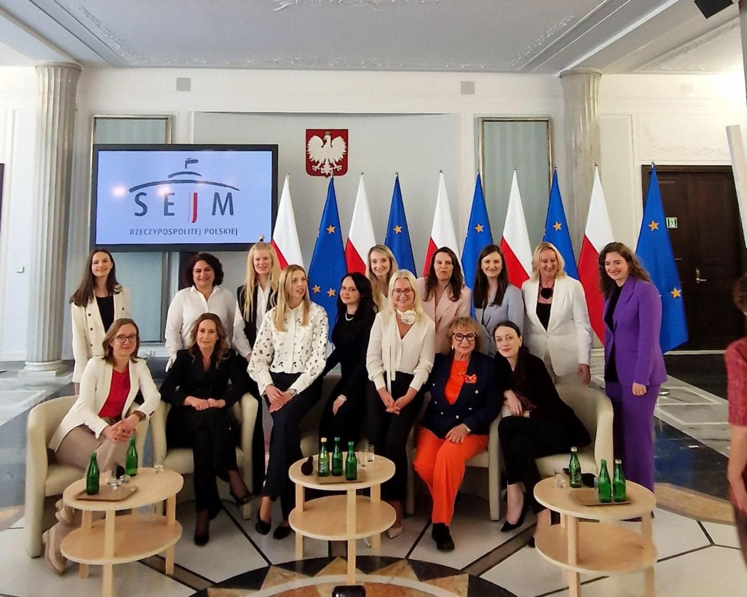 Zdjęcie w galerii na portalu naszraciborz.pl: Women Leaders in Law Warsaw Summit 2024 z udziałem prezes raciborskiego sądu wiadomości z regionu