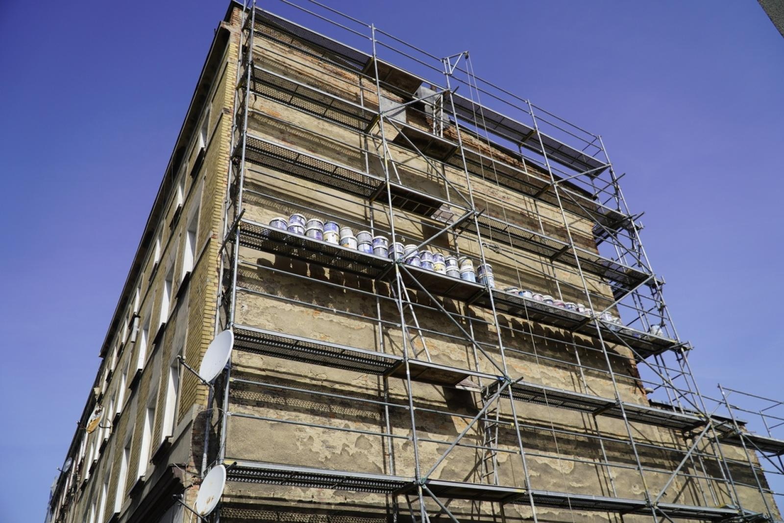 Zdjęcie w galerii na portalu naszraciborz.pl: Trwa kompleksowy remont dziewięciu budynków komunalnych [FOTO] wiadomości z regionu