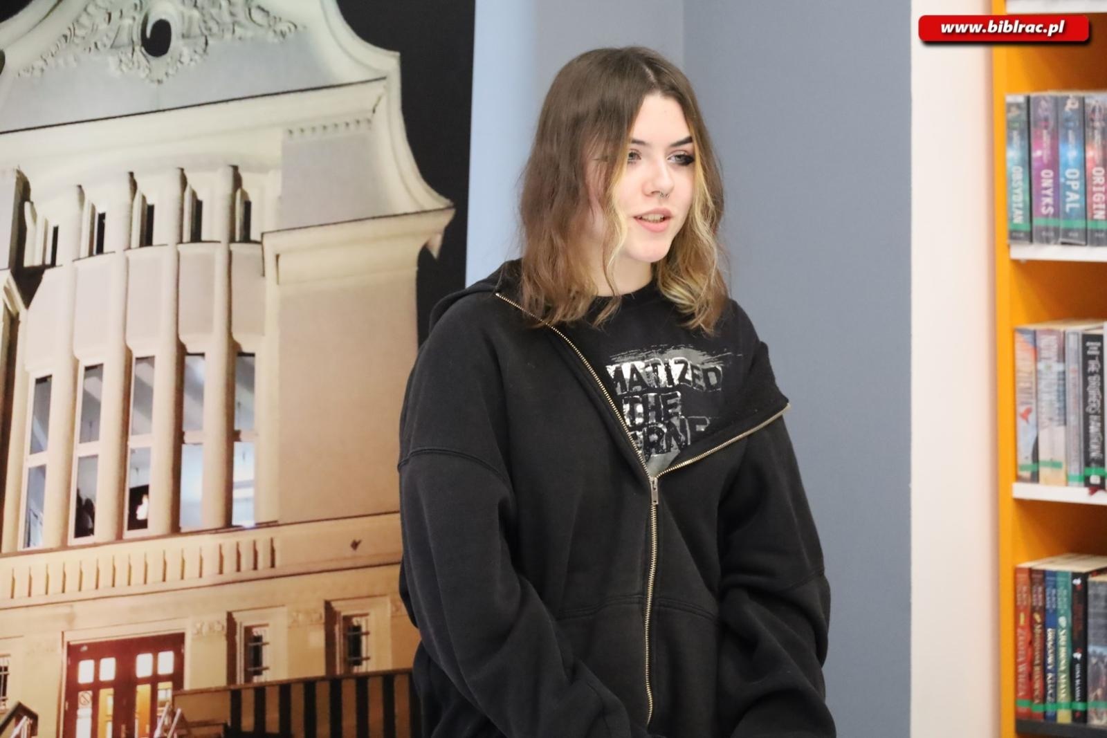 Zdjęcie w galerii na portalu naszraciborz.pl: Voice your vision. Debata młodych w książnicy wiadomości z regionu