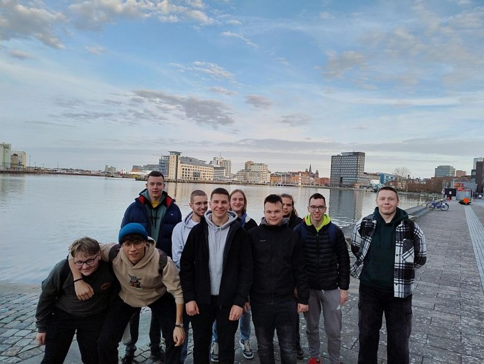 Zdjęcie w galerii na portalu naszraciborz.pl: Uczniowie z Mechanika na praktyce w Malmö w Szwecji wiadomości z regionu