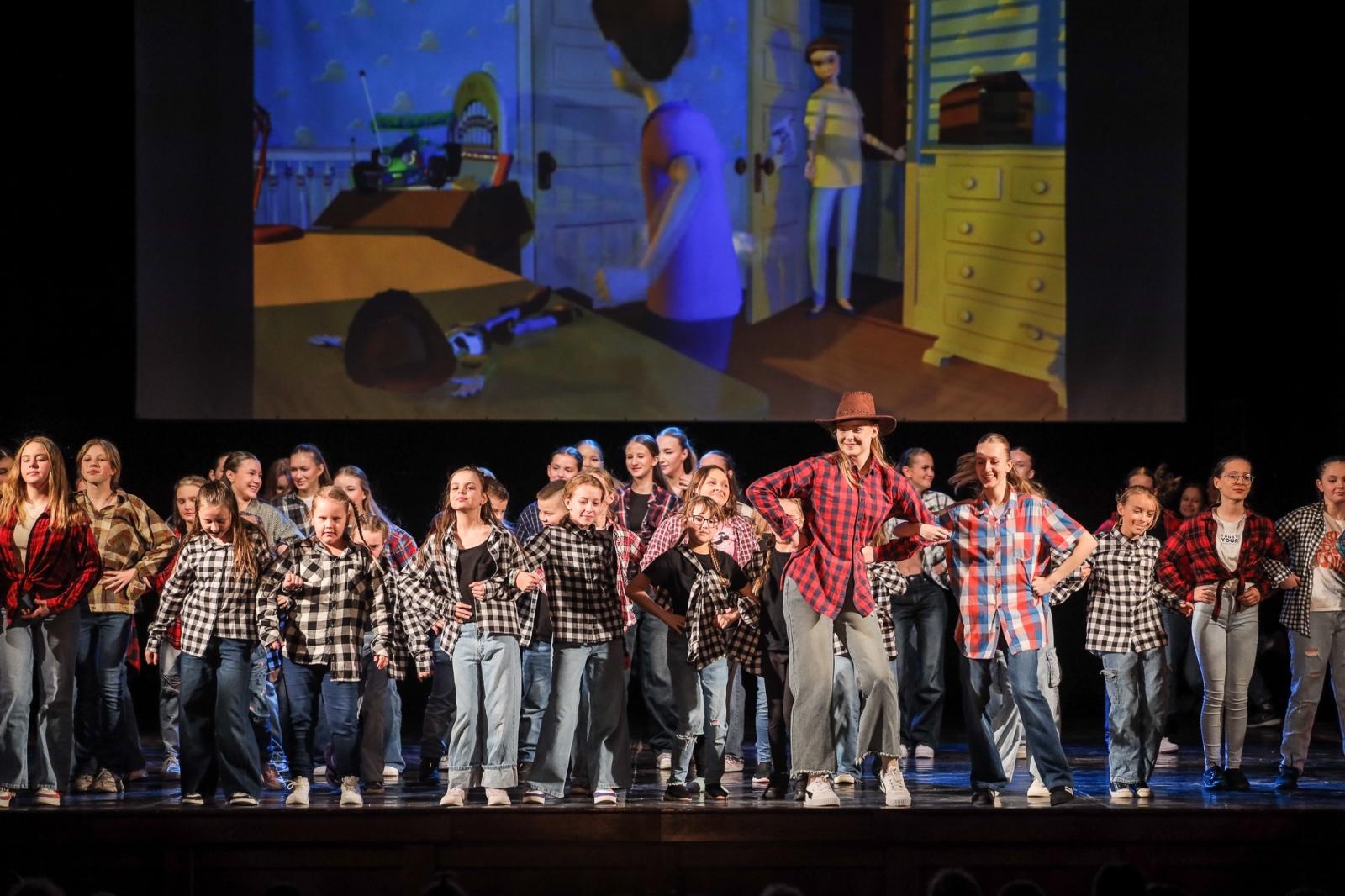 Zdjęcie w galerii na portalu naszraciborz.pl: Sukces disney’owskiego widowiska Skazy wiadomości z regionu