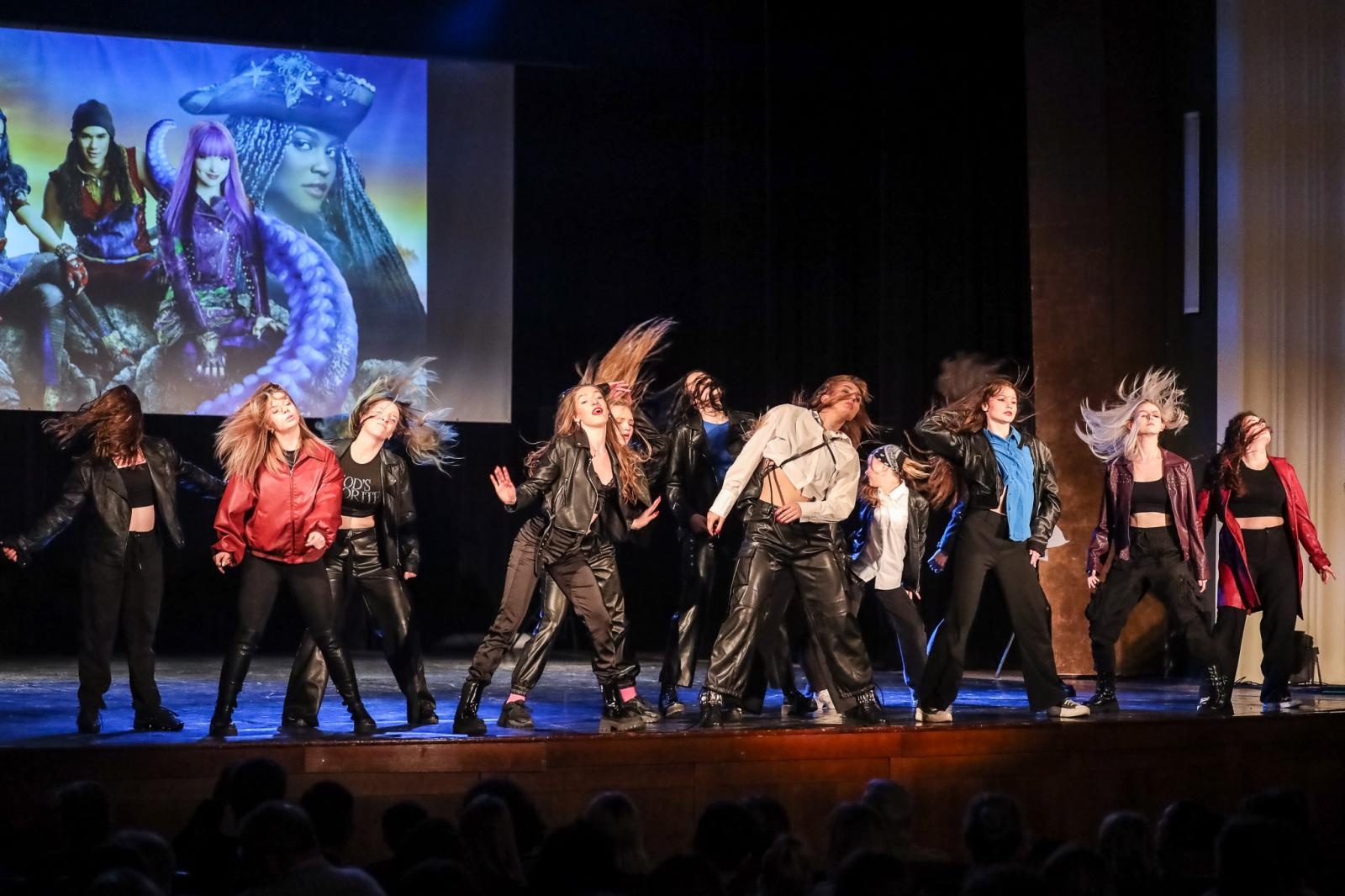 Zdjęcie w galerii na portalu naszraciborz.pl: Sukces disney’owskiego widowiska Skazy wiadomości z regionu