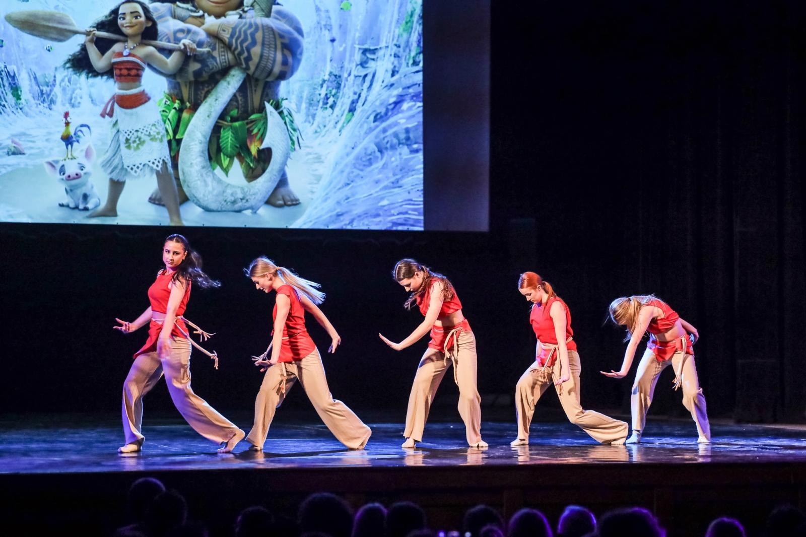 Zdjęcie w galerii na portalu naszraciborz.pl: Sukces disney’owskiego widowiska Skazy wiadomości z regionu