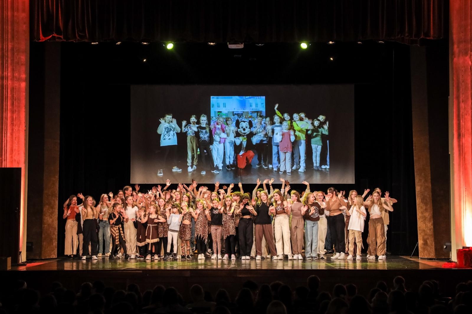 Zdjęcie w galerii na portalu naszraciborz.pl: Sukces disney’owskiego widowiska Skazy wiadomości z regionu