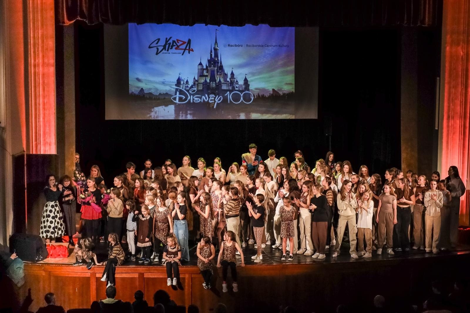 Zdjęcie w galerii na portalu naszraciborz.pl: Sukces disney’owskiego widowiska Skazy wiadomości z regionu