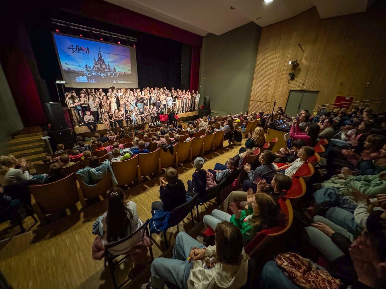 Zdjęcie w galerii na portalu naszraciborz.pl: Sukces disney’owskiego widowiska Skazy wiadomości z regionu