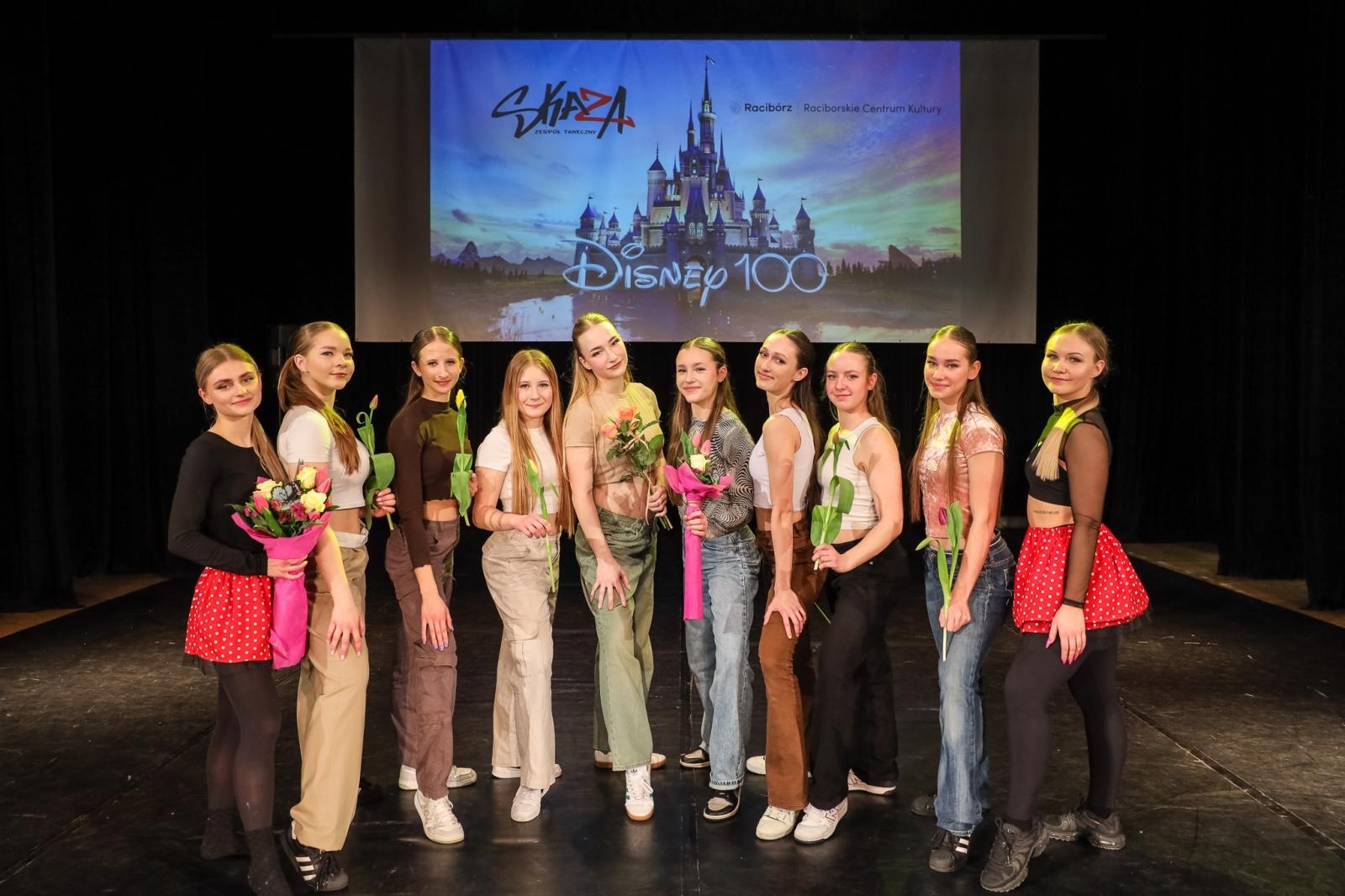 Zdjęcie w galerii na portalu naszraciborz.pl: Sukces disney’owskiego widowiska Skazy wiadomości z regionu