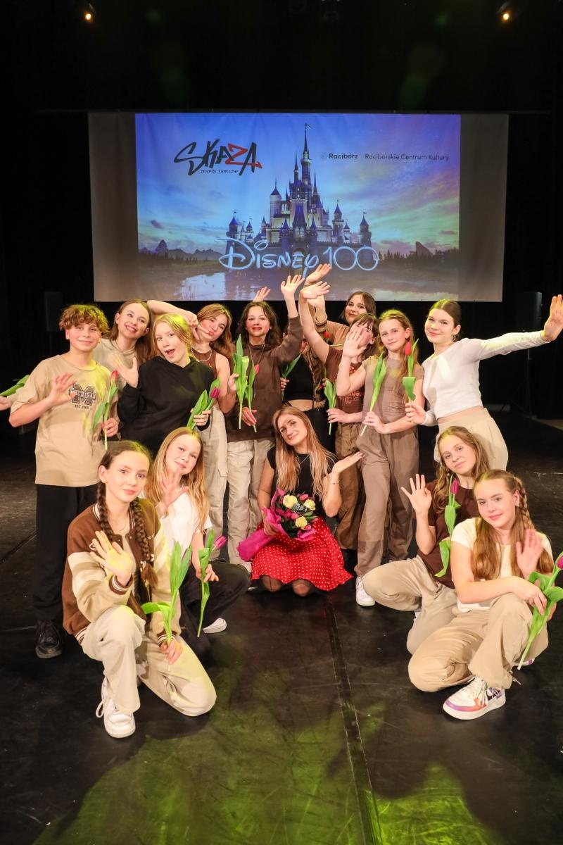 Zdjęcie w galerii na portalu naszraciborz.pl: Sukces disney’owskiego widowiska Skazy wiadomości z regionu