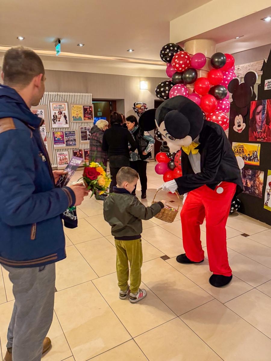 Zdjęcie w galerii na portalu naszraciborz.pl: Sukces disney’owskiego widowiska Skazy wiadomości z regionu