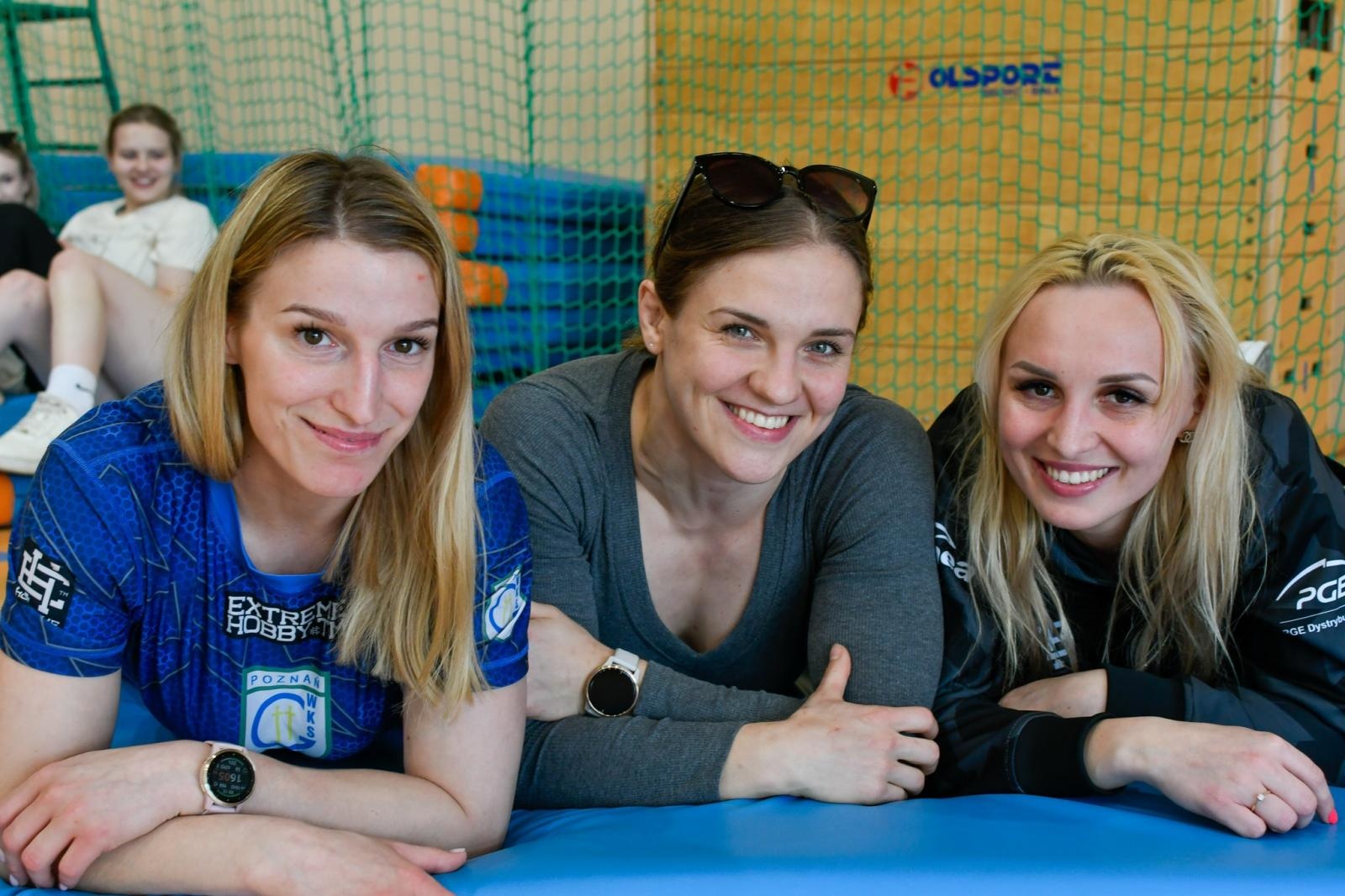 Zdjęcie w galerii na portalu naszraciborz.pl: Mistrzostwa Polski w zapasach kobiet w Rudniku. Świerczewska ze złotem, Michniewicz ze srebrem wiadomości z regionu