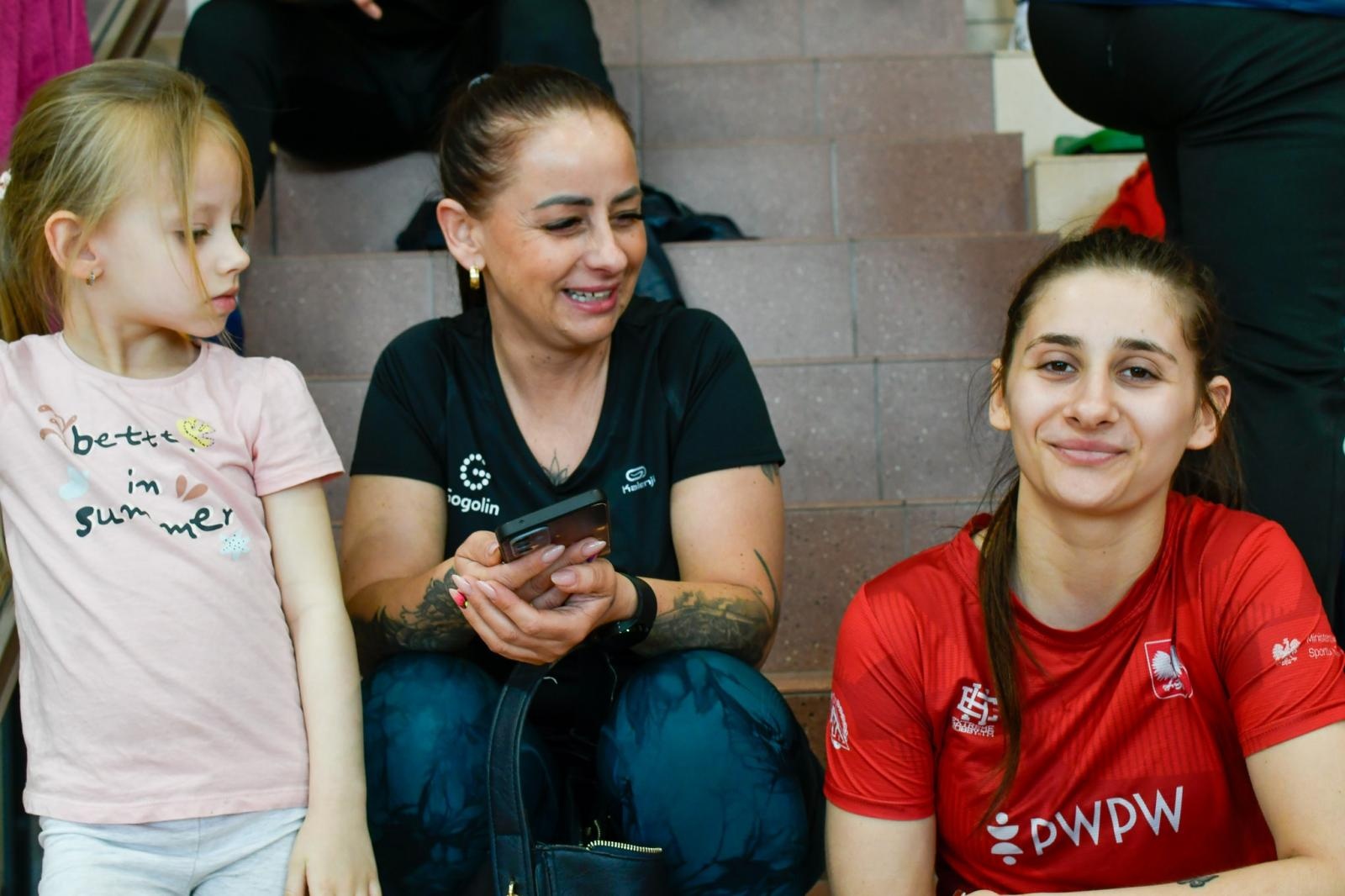 Zdjęcie w galerii na portalu naszraciborz.pl: Mistrzostwa Polski w zapasach kobiet w Rudniku. Świerczewska ze złotem, Michniewicz ze srebrem wiadomości z regionu