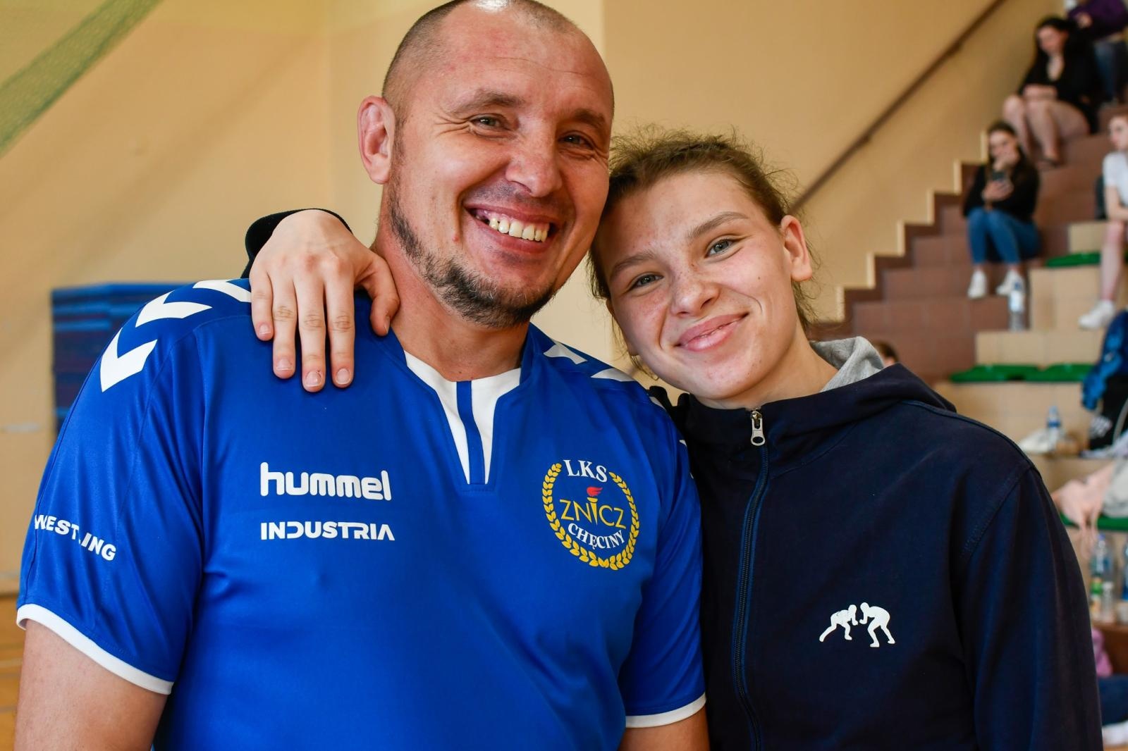 Zdjęcie w galerii na portalu naszraciborz.pl: Mistrzostwa Polski w zapasach kobiet w Rudniku. Świerczewska ze złotem, Michniewicz ze srebrem wiadomości z regionu