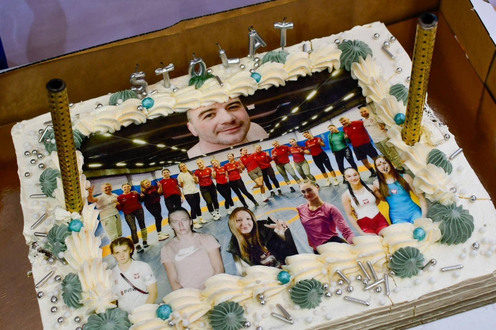 Zdjęcie w galerii na portalu naszraciborz.pl: Mistrzostwa Polski w zapasach kobiet w Rudniku. Świerczewska ze złotem, Michniewicz ze srebrem wiadomości z regionu