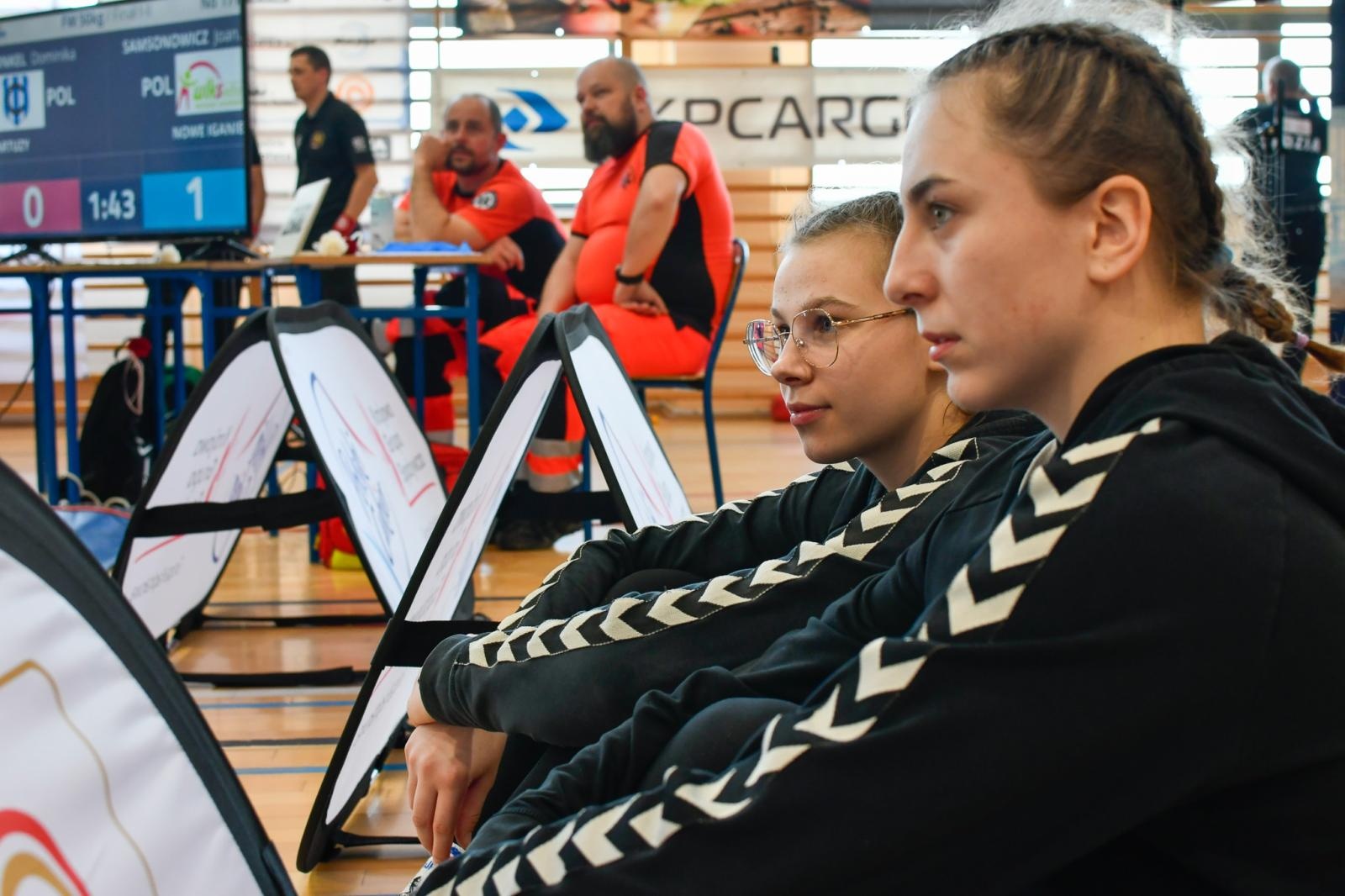 Zdjęcie w galerii na portalu naszraciborz.pl: Mistrzostwa Polski w zapasach kobiet w Rudniku. Świerczewska ze złotem, Michniewicz ze srebrem wiadomości z regionu