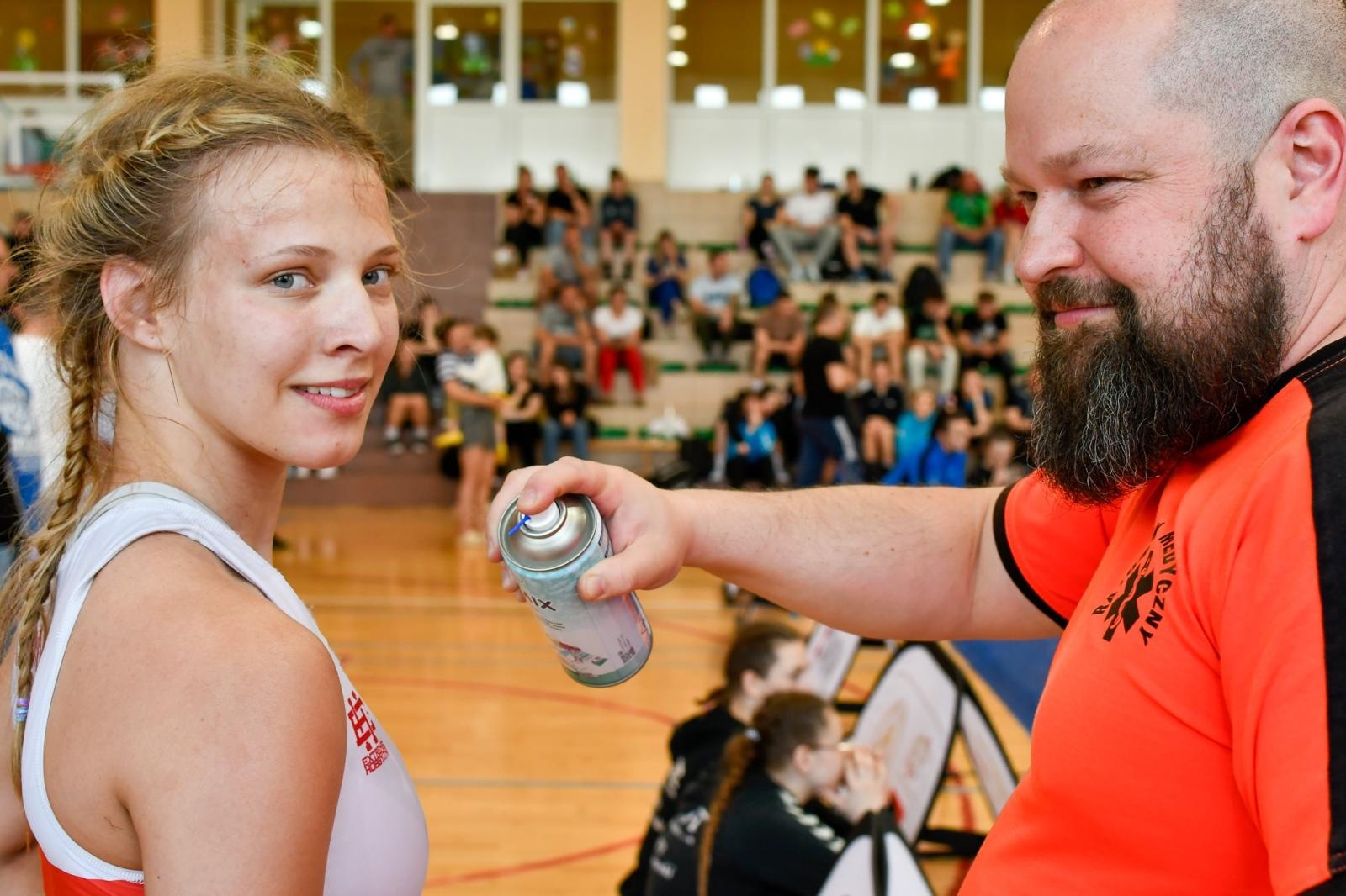 Zdjęcie w galerii na portalu naszraciborz.pl: Mistrzostwa Polski w zapasach kobiet w Rudniku. Świerczewska ze złotem, Michniewicz ze srebrem wiadomości z regionu