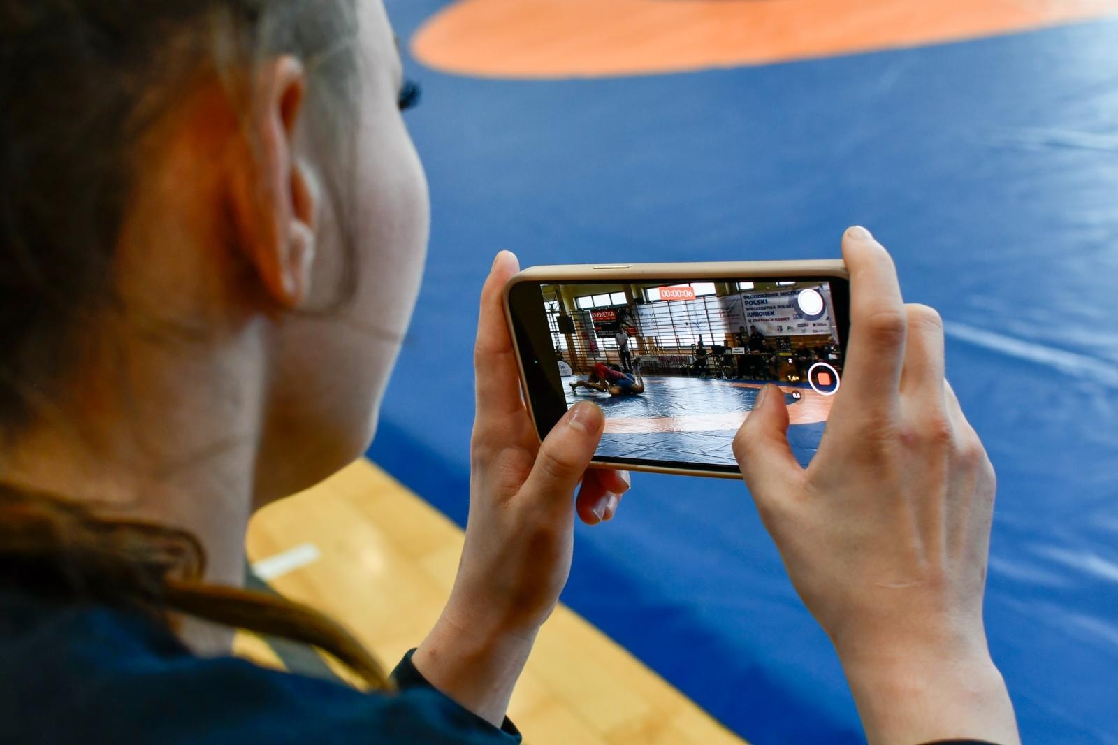 Zdjęcie w galerii na portalu naszraciborz.pl: Mistrzostwa Polski w zapasach kobiet w Rudniku. Świerczewska ze złotem, Michniewicz ze srebrem wiadomości z regionu