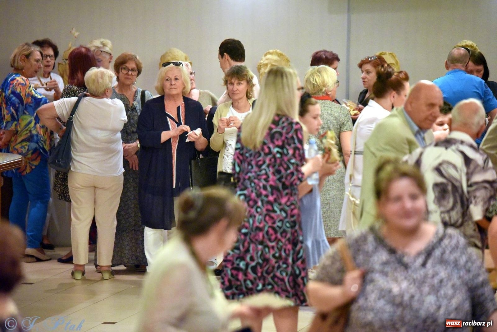 Zdjęcie w galerii na portalu naszraciborz.pl: Źródło wystawiło w RCK Wesele śląskie. Piękne widowisko pełne folkloru [FOTO i WIDEO] wiadomości z regionu