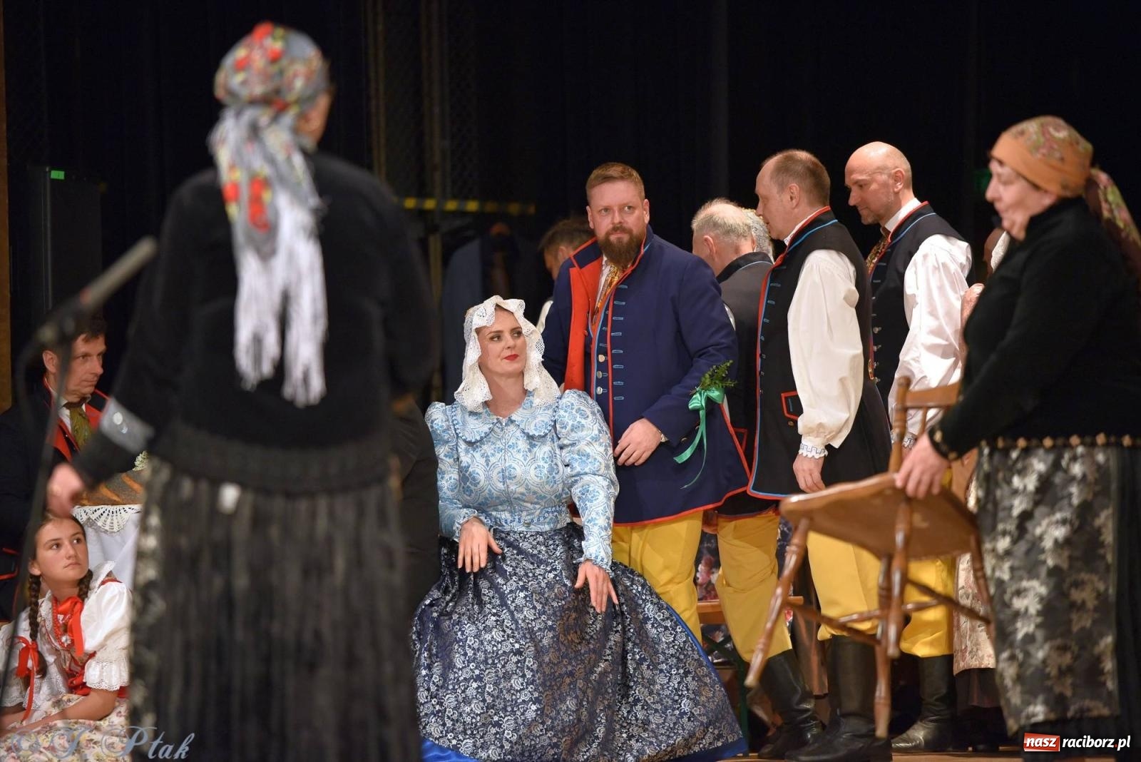 Zdjęcie w galerii na portalu naszraciborz.pl: Źródło wystawiło w RCK Wesele śląskie. Piękne widowisko pełne folkloru [FOTO i WIDEO] wiadomości z regionu