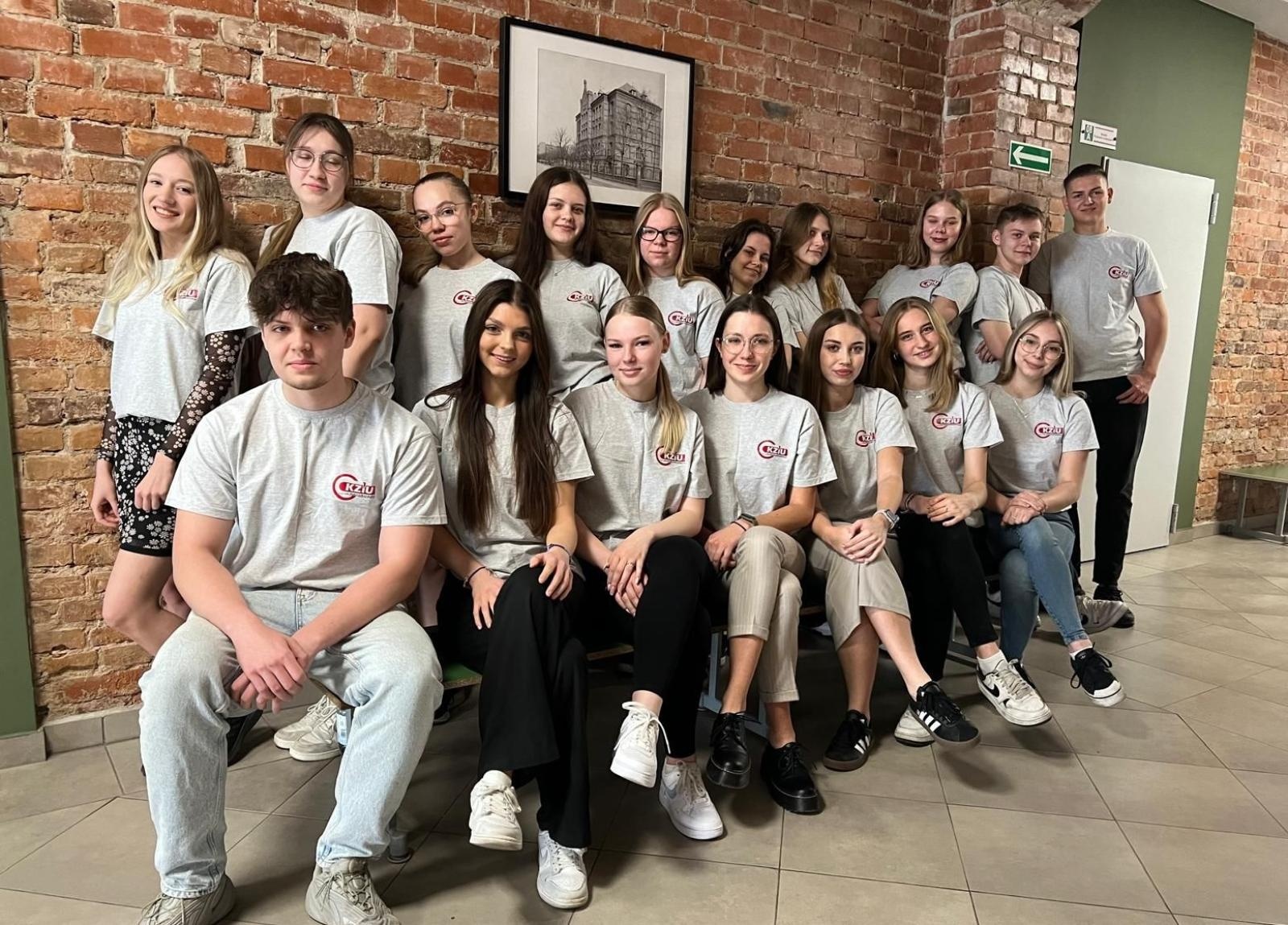 Zdjęcie w galerii na portalu naszraciborz.pl: Tajemnicze zaułki i smakowite tapas. Uczniowie CKZiU nr 1 jadą do Hiszpanii wiadomości z regionu