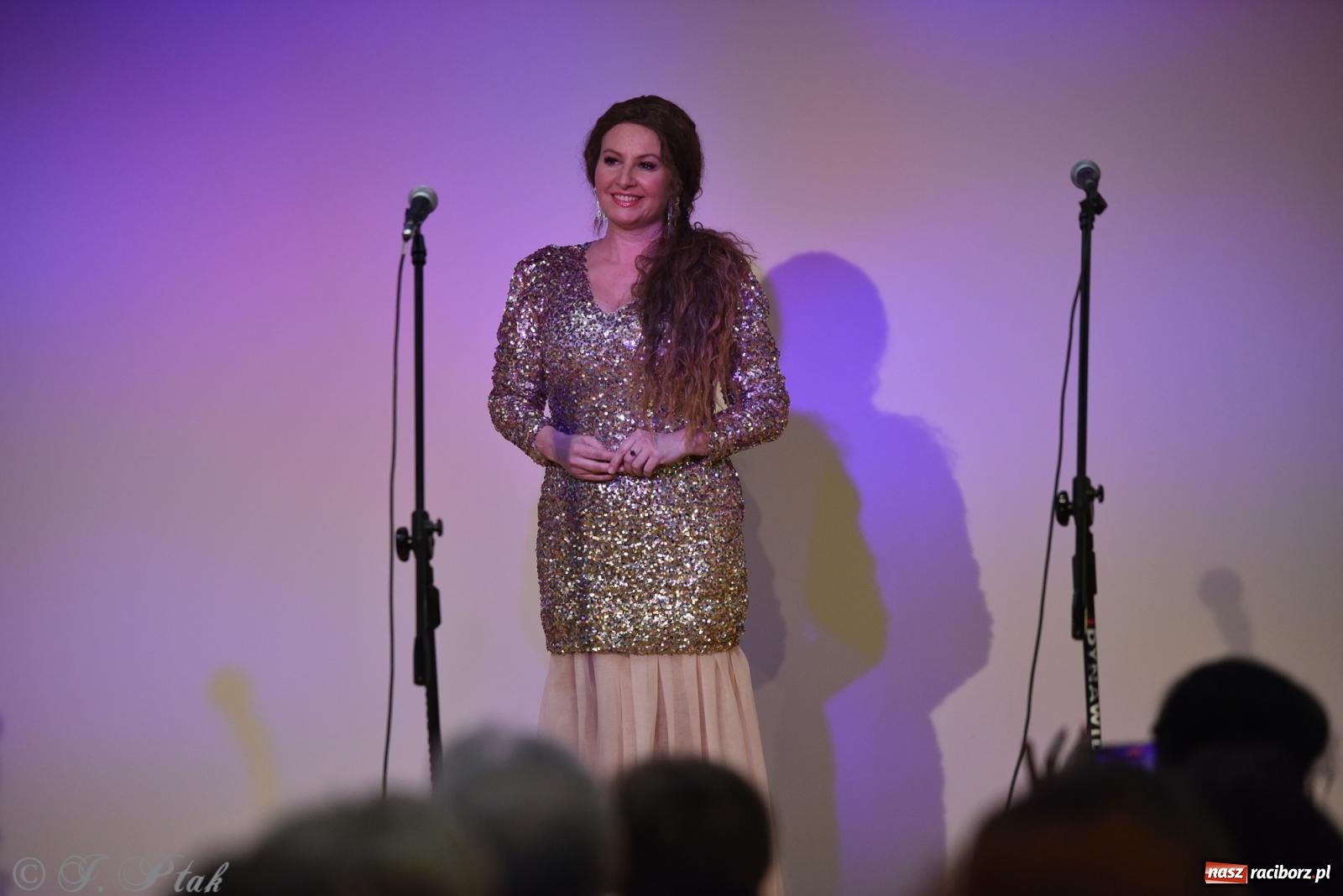 Zdjęcie w galerii na portalu naszraciborz.pl: Zaczarowany świat opery na zamkowej scenie [FOTO i WIDEO] wiadomości z regionu