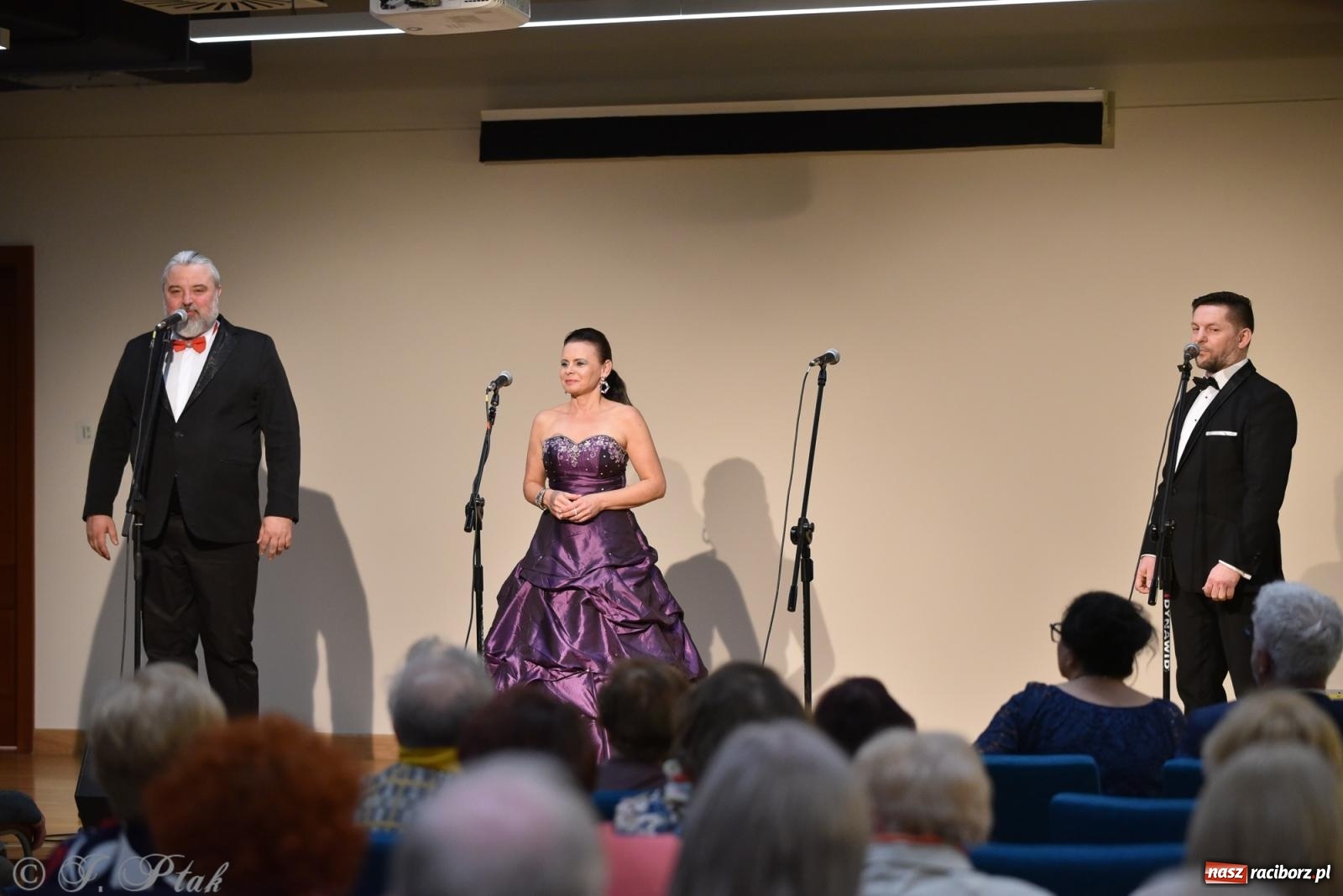 Zdjęcie w galerii na portalu naszraciborz.pl: Zaczarowany świat opery na zamkowej scenie [FOTO i WIDEO] wiadomości z regionu