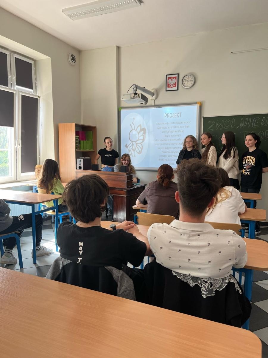 Zdjęcie w galerii na portalu naszraciborz.pl: Projekt Maximum w minimum w DLO wiadomości z regionu