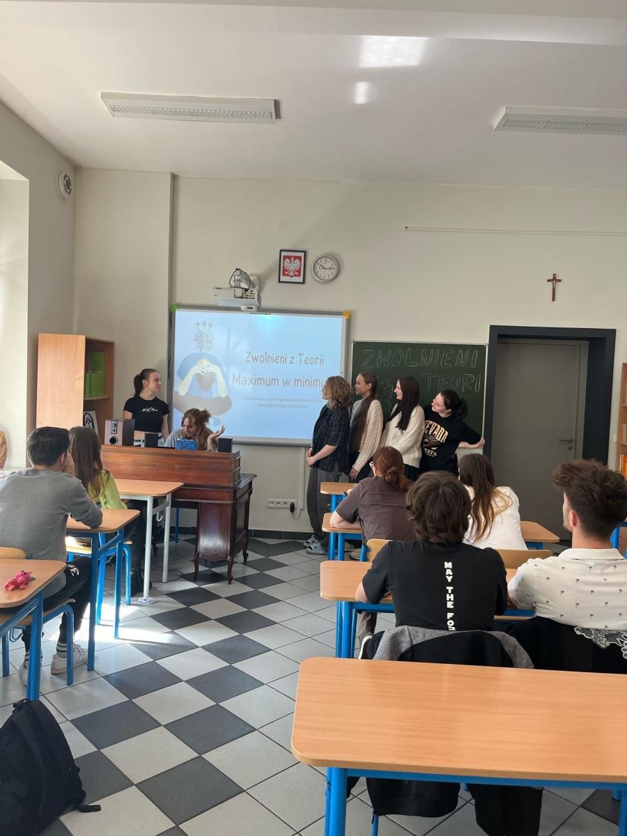 Zdjęcie w galerii na portalu naszraciborz.pl: Projekt Maximum w minimum w DLO wiadomości z regionu