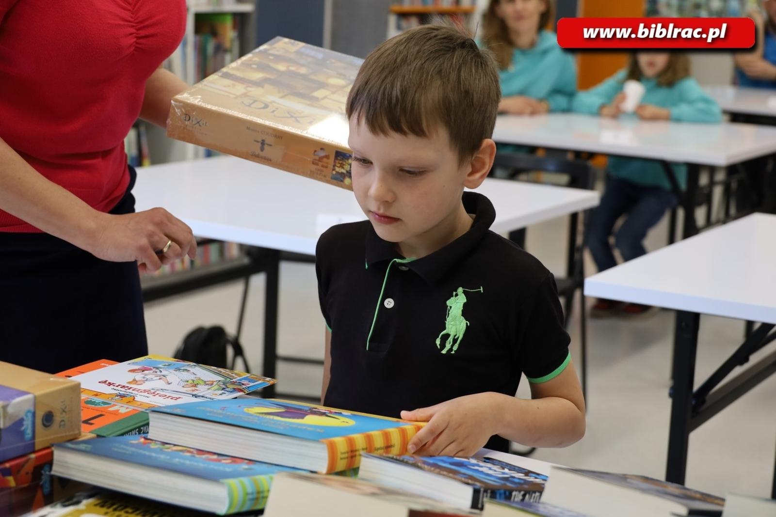 Zdjęcie w galerii na portalu naszraciborz.pl: No bo co w końcu, kurczę blade! Za nami rodzinny konkurs wiedzy Przygody Mikołajka wiadomości z regionu