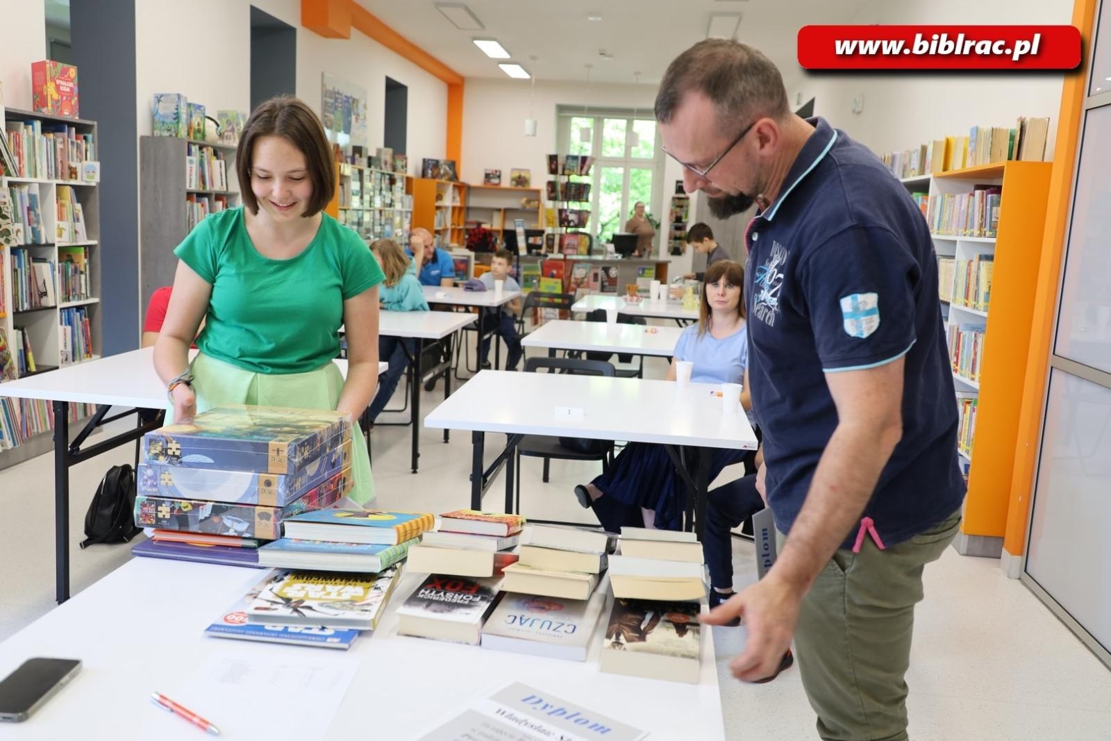 Zdjęcie w galerii na portalu naszraciborz.pl: No bo co w końcu, kurczę blade! Za nami rodzinny konkurs wiedzy Przygody Mikołajka wiadomości z regionu