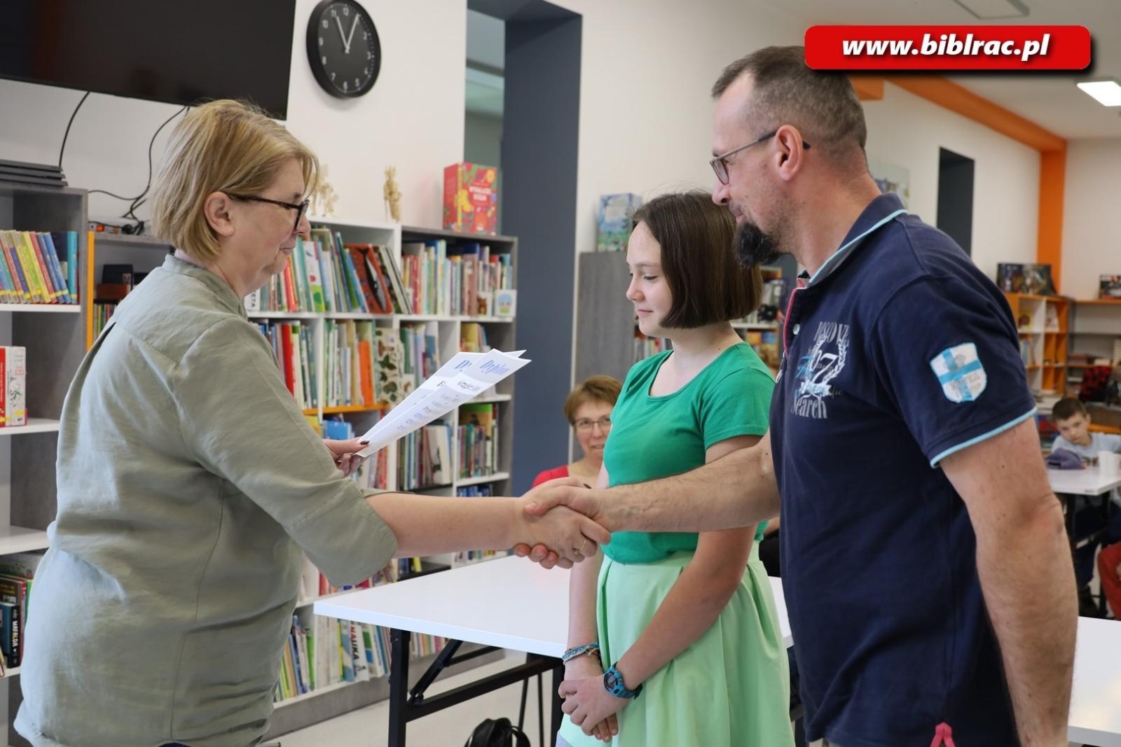 Zdjęcie w galerii na portalu naszraciborz.pl: No bo co w końcu, kurczę blade! Za nami rodzinny konkurs wiedzy Przygody Mikołajka wiadomości z regionu