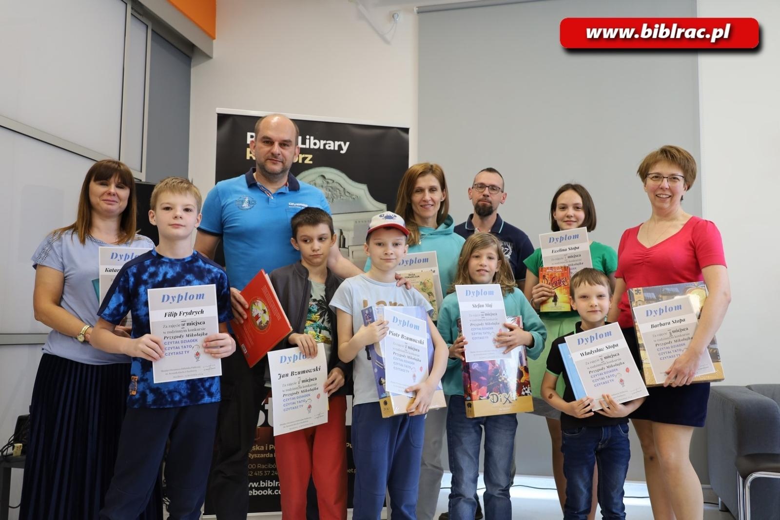 Zdjęcie w galerii na portalu naszraciborz.pl: No bo co w końcu, kurczę blade! Za nami rodzinny konkurs wiedzy Przygody Mikołajka wiadomości z regionu