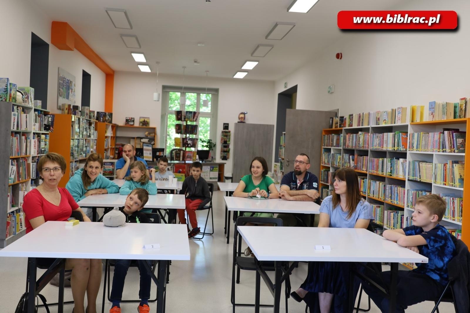 Zdjęcie w galerii na portalu naszraciborz.pl: No bo co w końcu, kurczę blade! Za nami rodzinny konkurs wiedzy Przygody Mikołajka wiadomości z regionu