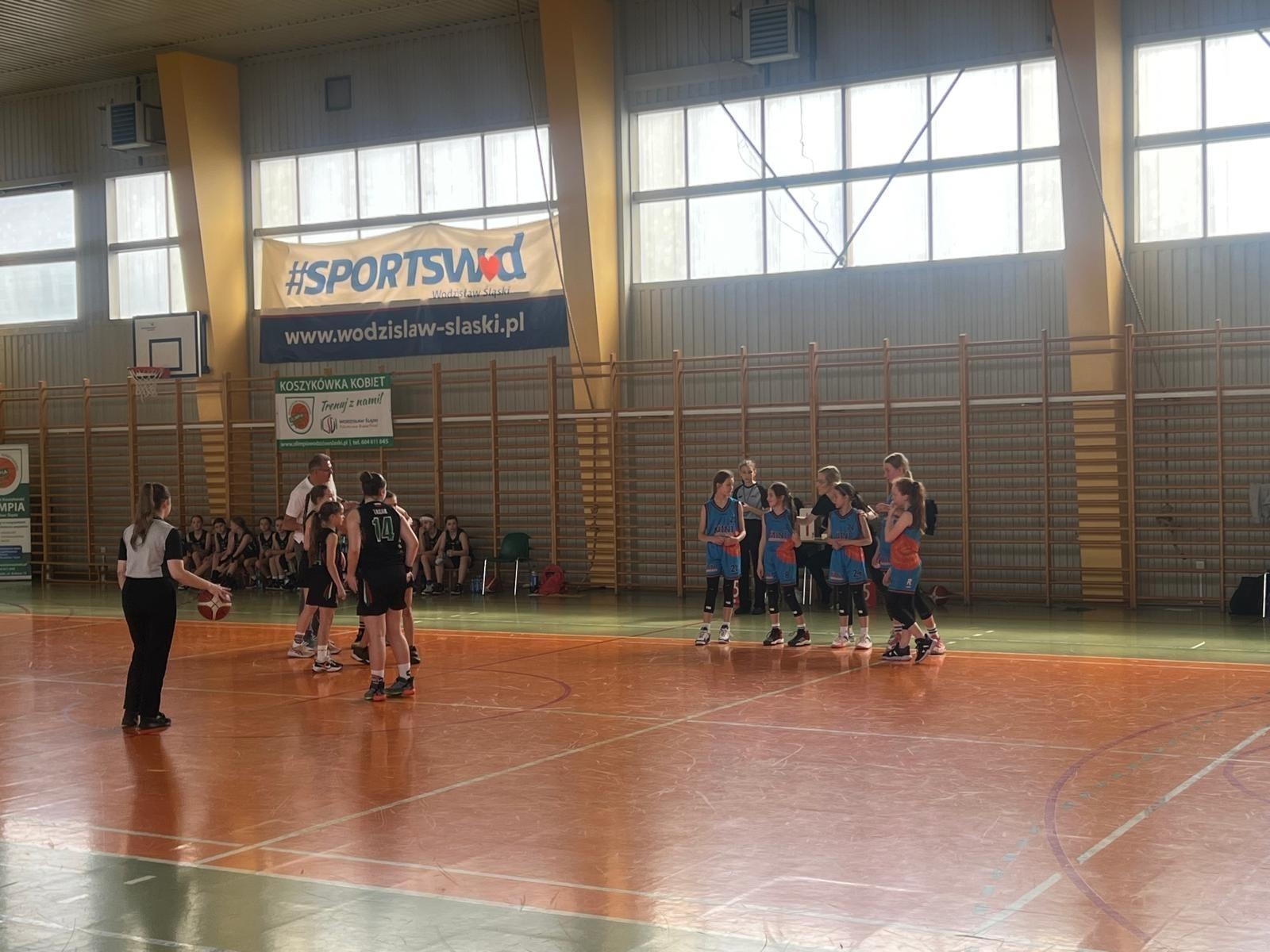 Zdjęcie w galerii na portalu naszraciborz.pl: Weekend pełen koszykarskich emocji wiadomości z regionu