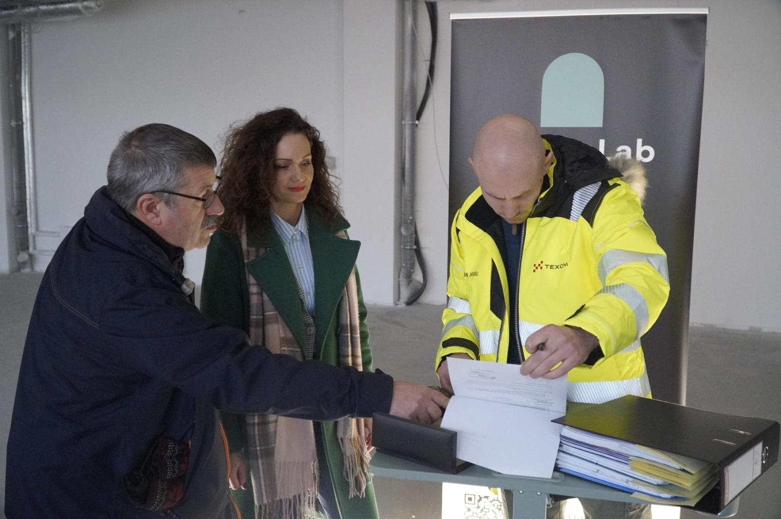 Zdjęcie w galerii na portalu naszraciborz.pl: Kolejna inwestycja w Raciborzu. Przekazano plac budowy [FOTO] wiadomości z regionu
