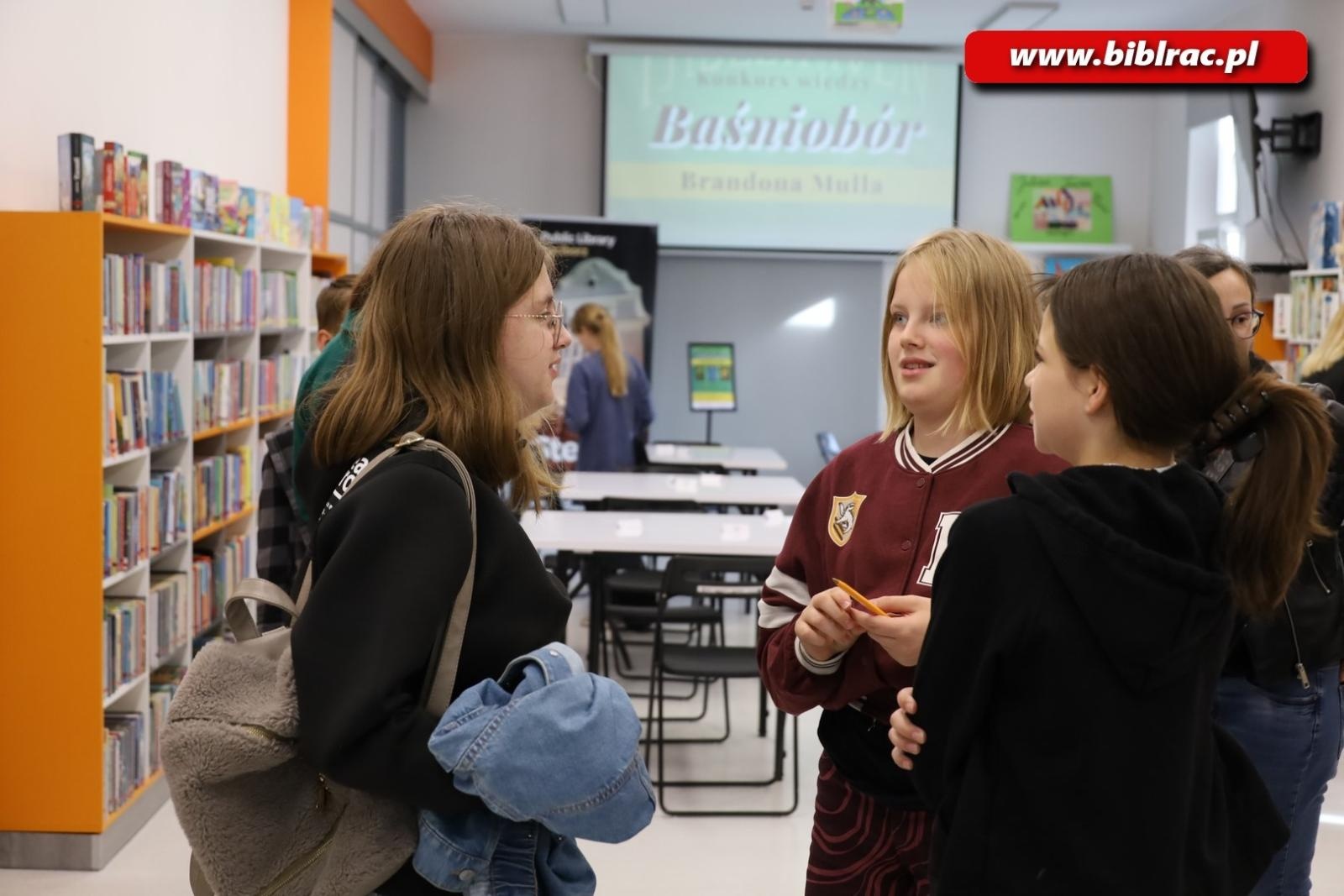 Zdjęcie w galerii na portalu naszraciborz.pl: Magiczny świat Baśnioboru na konkursie w raciborskiej bibliotece wiadomości z regionu