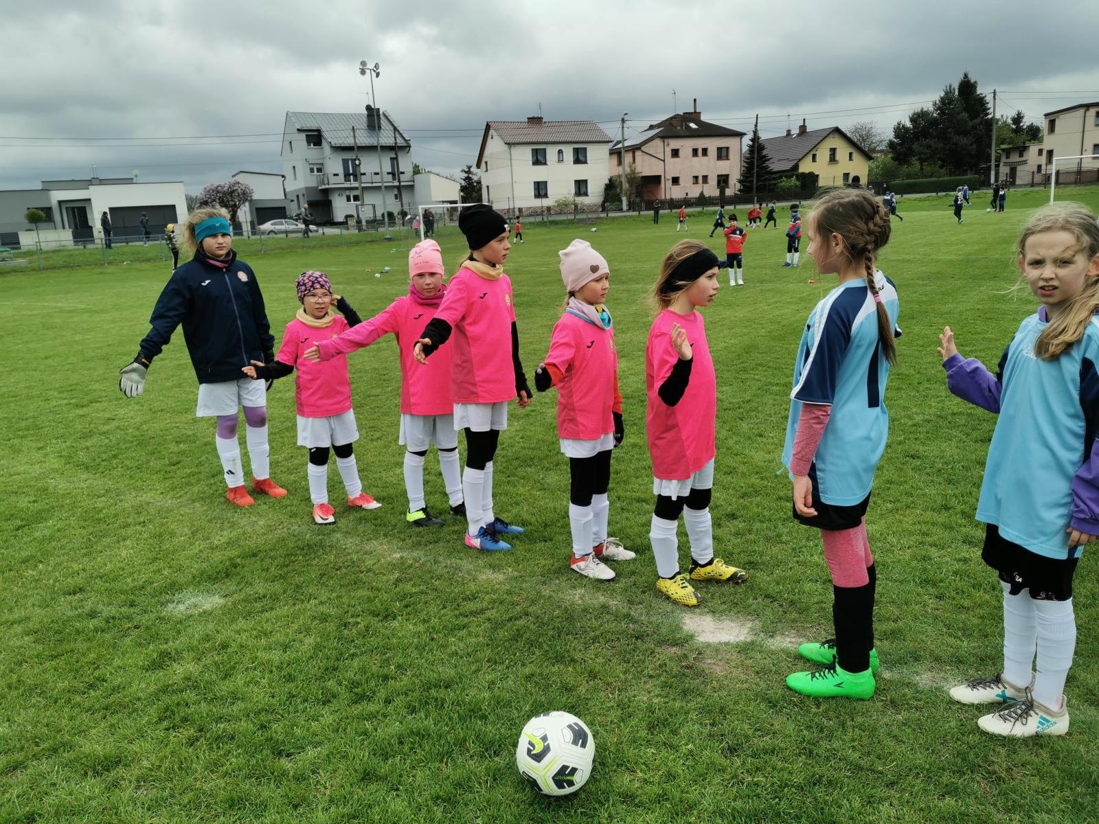 Zdjęcie w galerii na portalu naszraciborz.pl: Puchar Tymbarku. Drużyny z Tworkowa, Nędzy i Rudnika w finale wojewódzkim wiadomości z regionu
