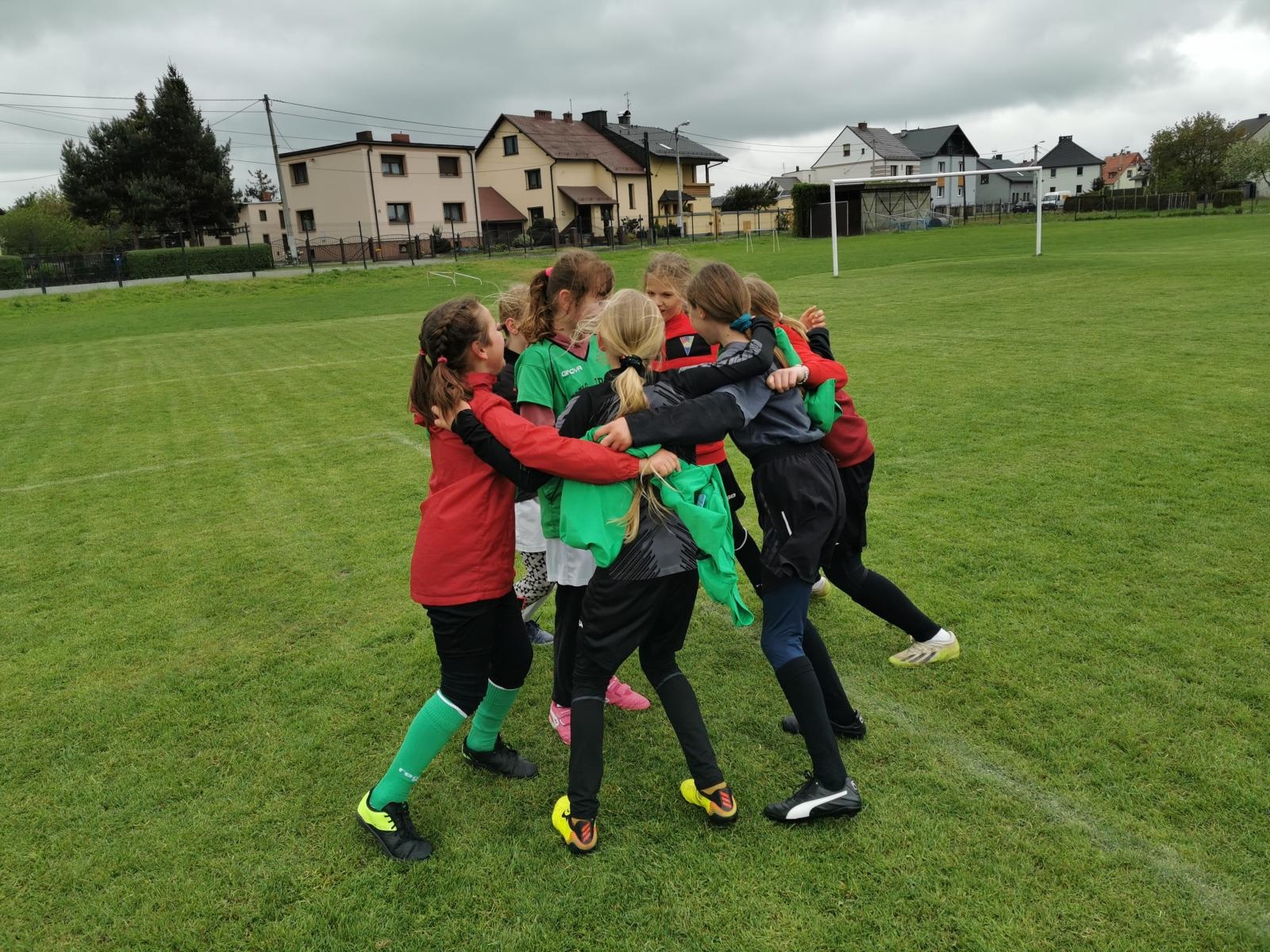 Zdjęcie w galerii na portalu naszraciborz.pl: Puchar Tymbarku. Drużyny z Tworkowa, Nędzy i Rudnika w finale wojewódzkim wiadomości z regionu