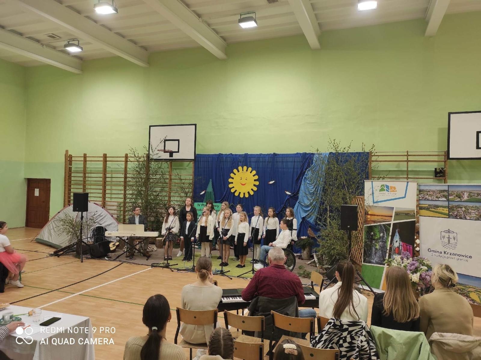 Zdjęcie w galerii na portalu naszraciborz.pl: IV edycja Powiatowego Festiwalu Piosenki Turystycznej, Harcerskiej i Patriotycznej za nami wiadomości z regionu