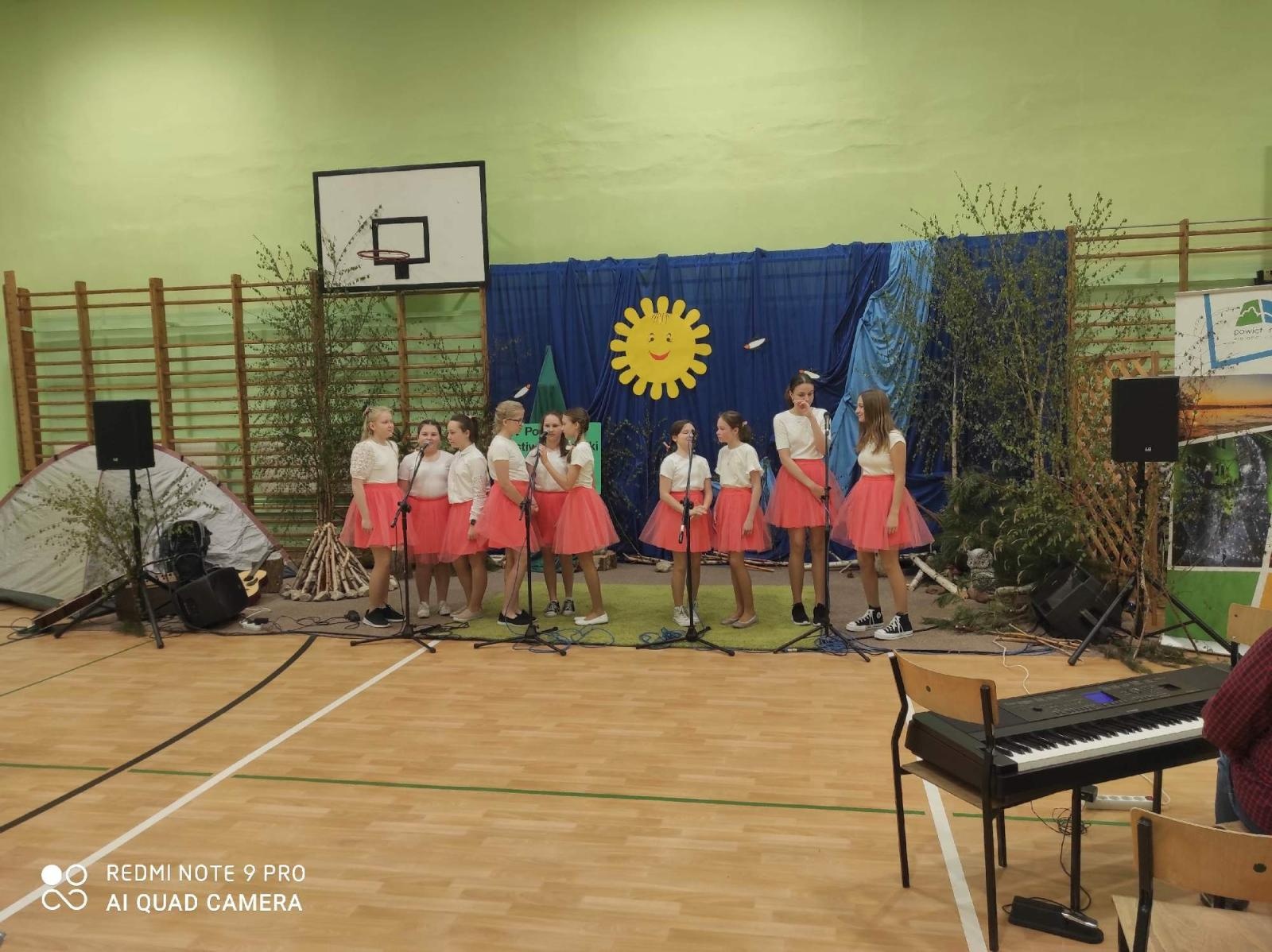 Zdjęcie w galerii na portalu naszraciborz.pl: IV edycja Powiatowego Festiwalu Piosenki Turystycznej, Harcerskiej i Patriotycznej za nami wiadomości z regionu