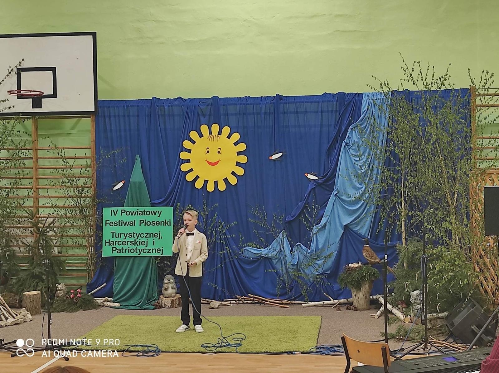 Zdjęcie w galerii na portalu naszraciborz.pl: IV edycja Powiatowego Festiwalu Piosenki Turystycznej, Harcerskiej i Patriotycznej za nami wiadomości z regionu