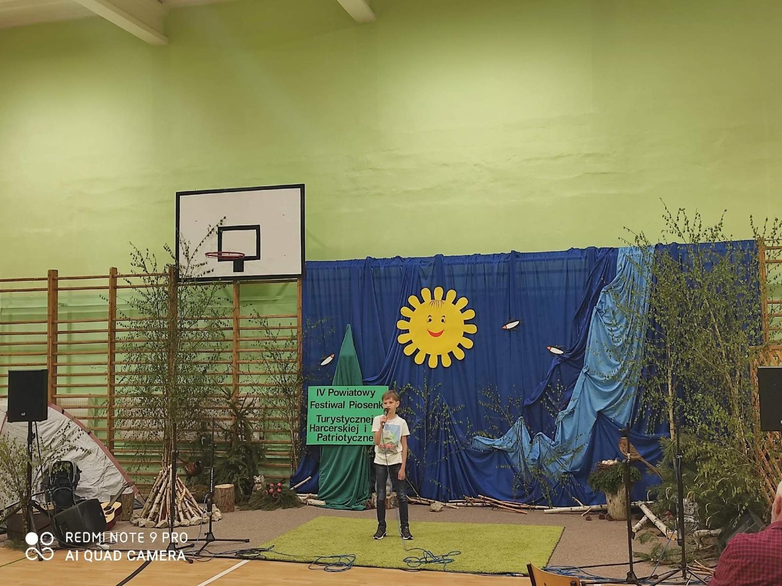 Zdjęcie w galerii na portalu naszraciborz.pl: IV edycja Powiatowego Festiwalu Piosenki Turystycznej, Harcerskiej i Patriotycznej za nami wiadomości z regionu