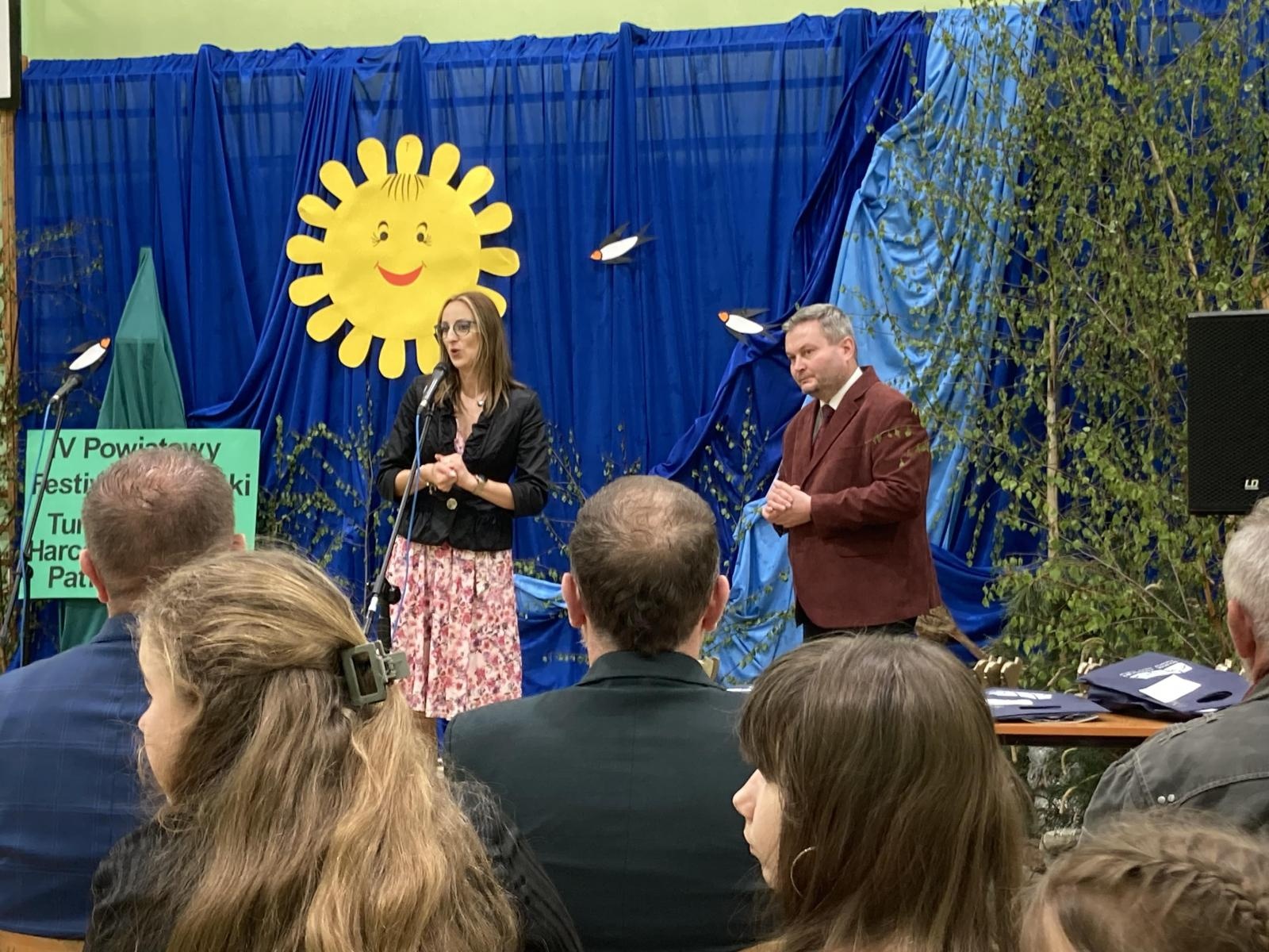 Zdjęcie w galerii na portalu naszraciborz.pl: IV edycja Powiatowego Festiwalu Piosenki Turystycznej, Harcerskiej i Patriotycznej za nami wiadomości z regionu