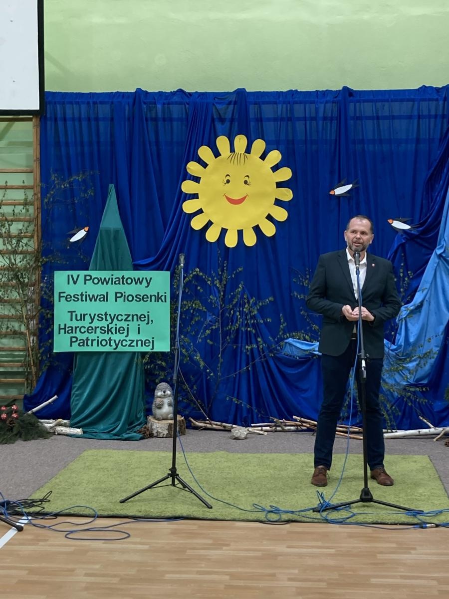 Zdjęcie w galerii na portalu naszraciborz.pl: IV edycja Powiatowego Festiwalu Piosenki Turystycznej, Harcerskiej i Patriotycznej za nami wiadomości z regionu