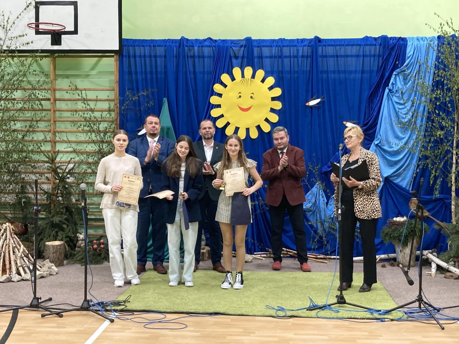 Zdjęcie w galerii na portalu naszraciborz.pl: IV edycja Powiatowego Festiwalu Piosenki Turystycznej, Harcerskiej i Patriotycznej za nami wiadomości z regionu