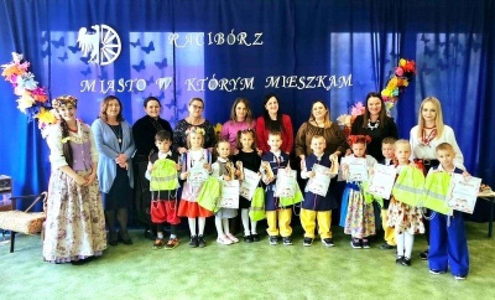 Zdjęcie w galerii na portalu naszraciborz.pl: Międzyprzedszkolny konkurs regionalny wiadomości z regionu