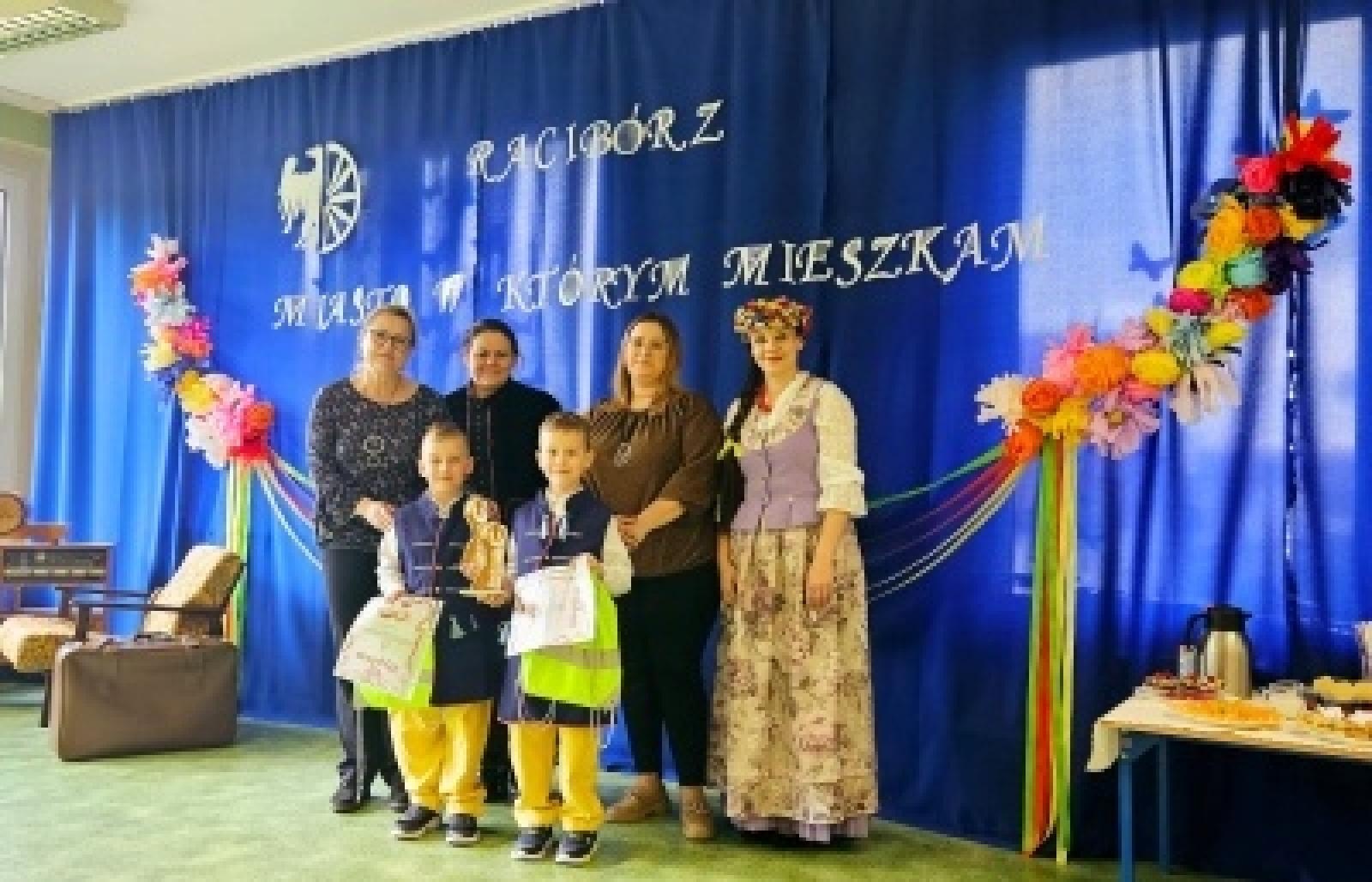Zdjęcie w galerii na portalu naszraciborz.pl: Międzyprzedszkolny konkurs regionalny wiadomości z regionu