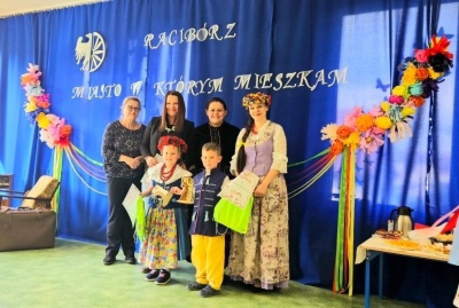 Zdjęcie w galerii na portalu naszraciborz.pl: Międzyprzedszkolny konkurs regionalny wiadomości z regionu